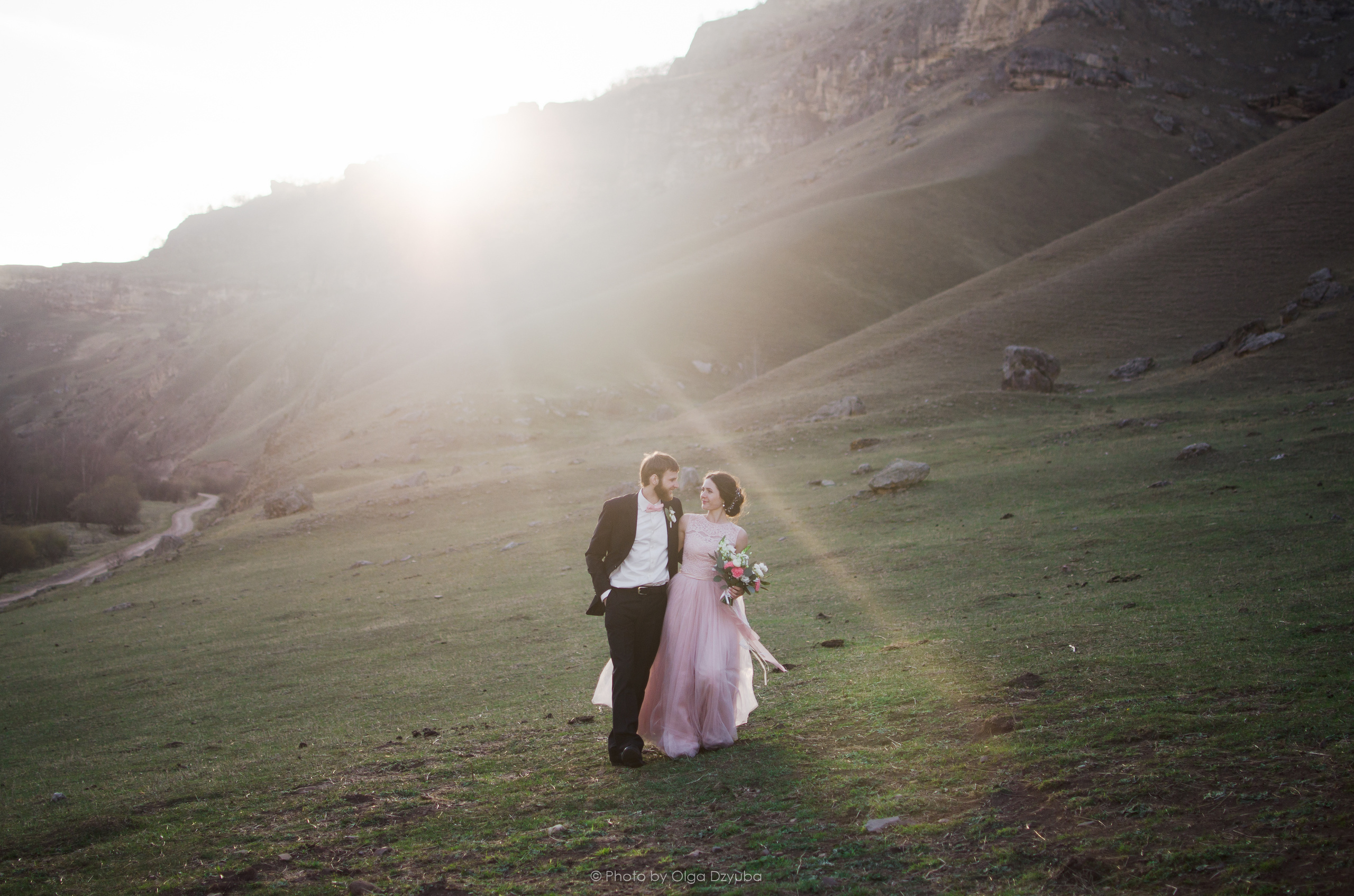 Свадебная фотосессия Анастасии и Павла  в горах Архыза. Предложение ру. Фотограф Ольга Дзюба. Фототерапия как зеркало души. КМВ
