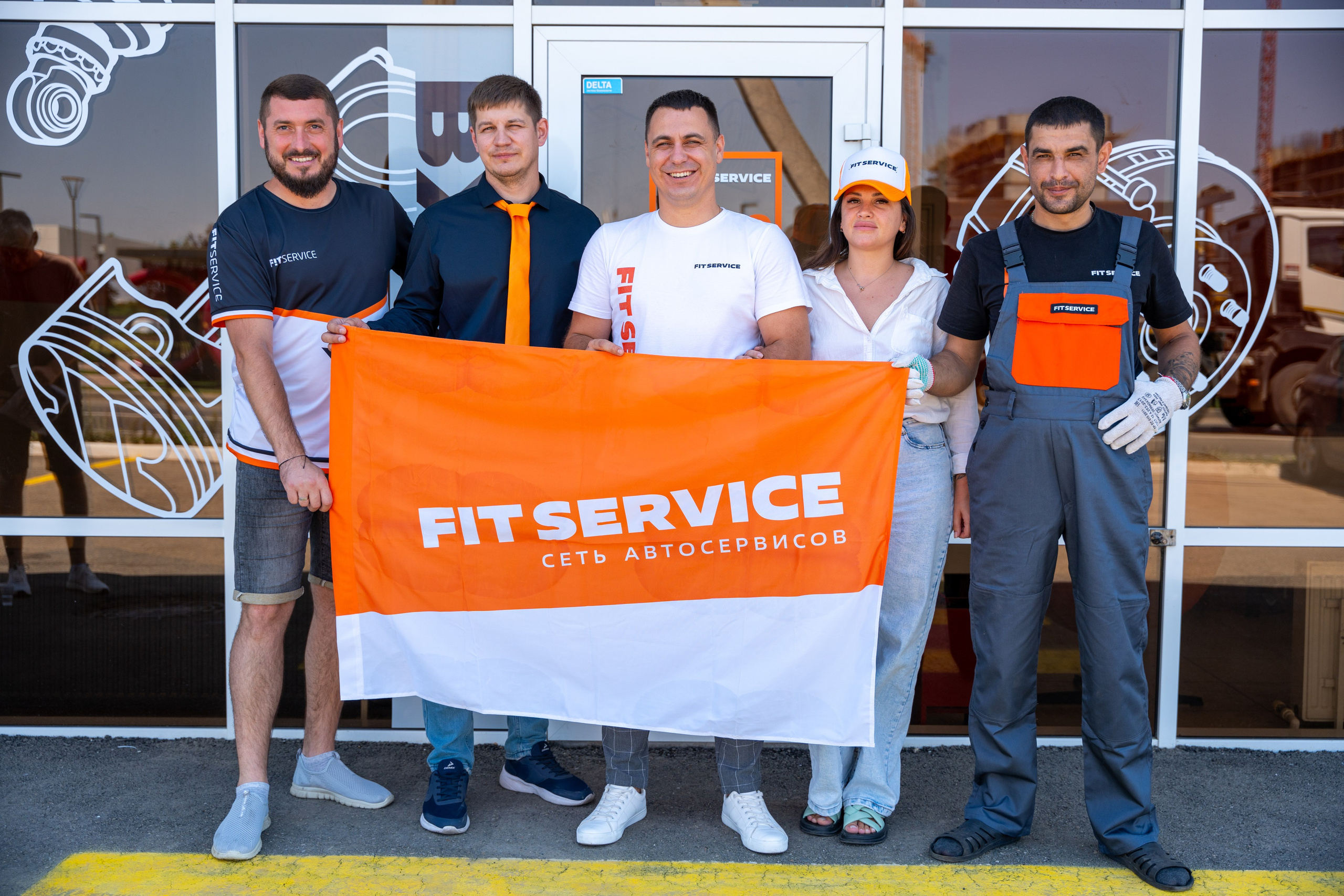 Интерьерная фотосъемка автосервиса Fit Service в Краснодаре — сеть СТО Профессиональная фотосъемка интерьера техцентра в Краснодаре. Шедевры для Вас! Фотограф и Видеограф в Краснодаре Пахиев Руслан