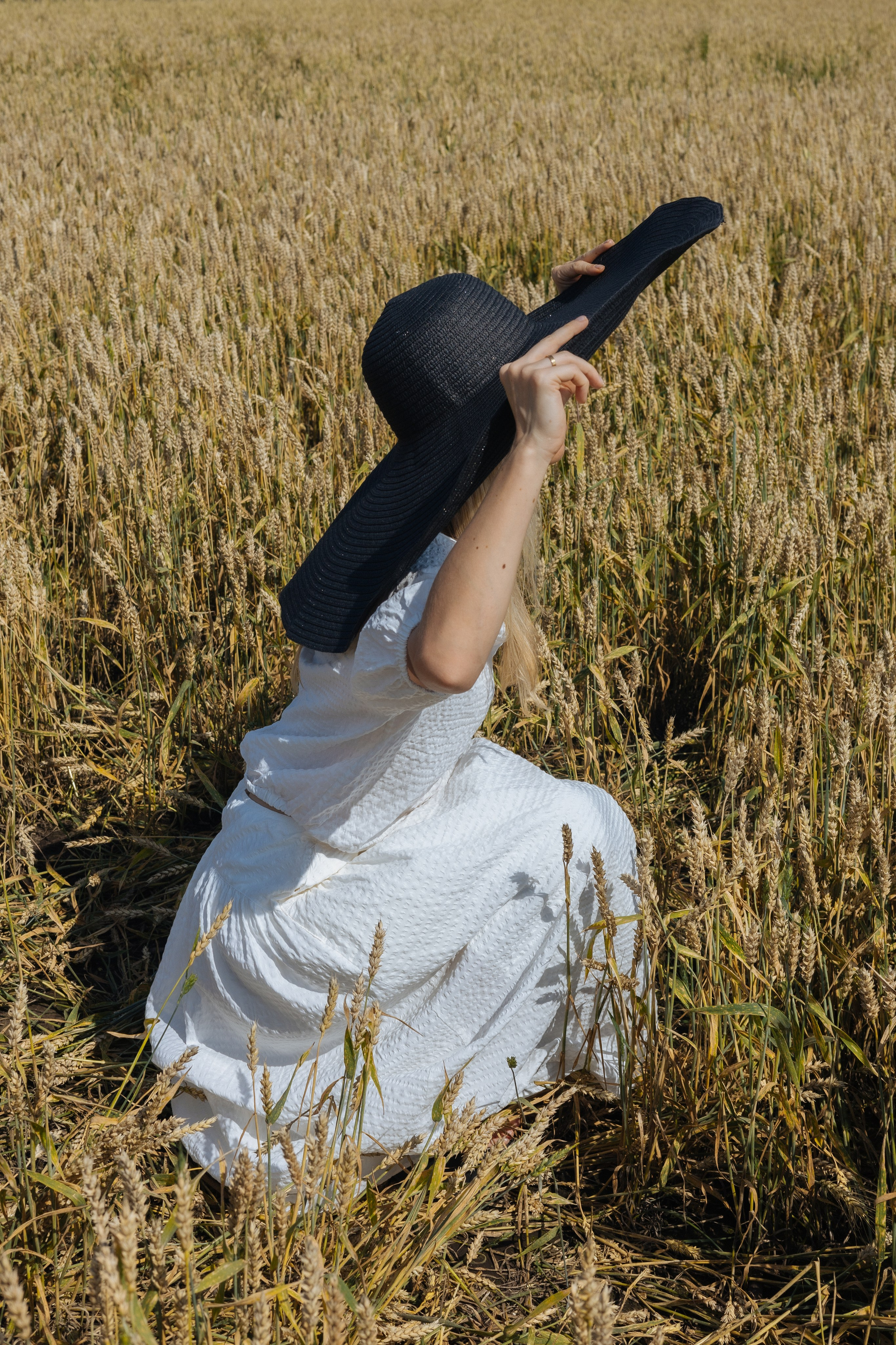 ПОДСОЛНУХИ 2025. Фотограф Красноярск съемки лавстори, фотосессия в студии, портретная съемка, творческие фотосессии