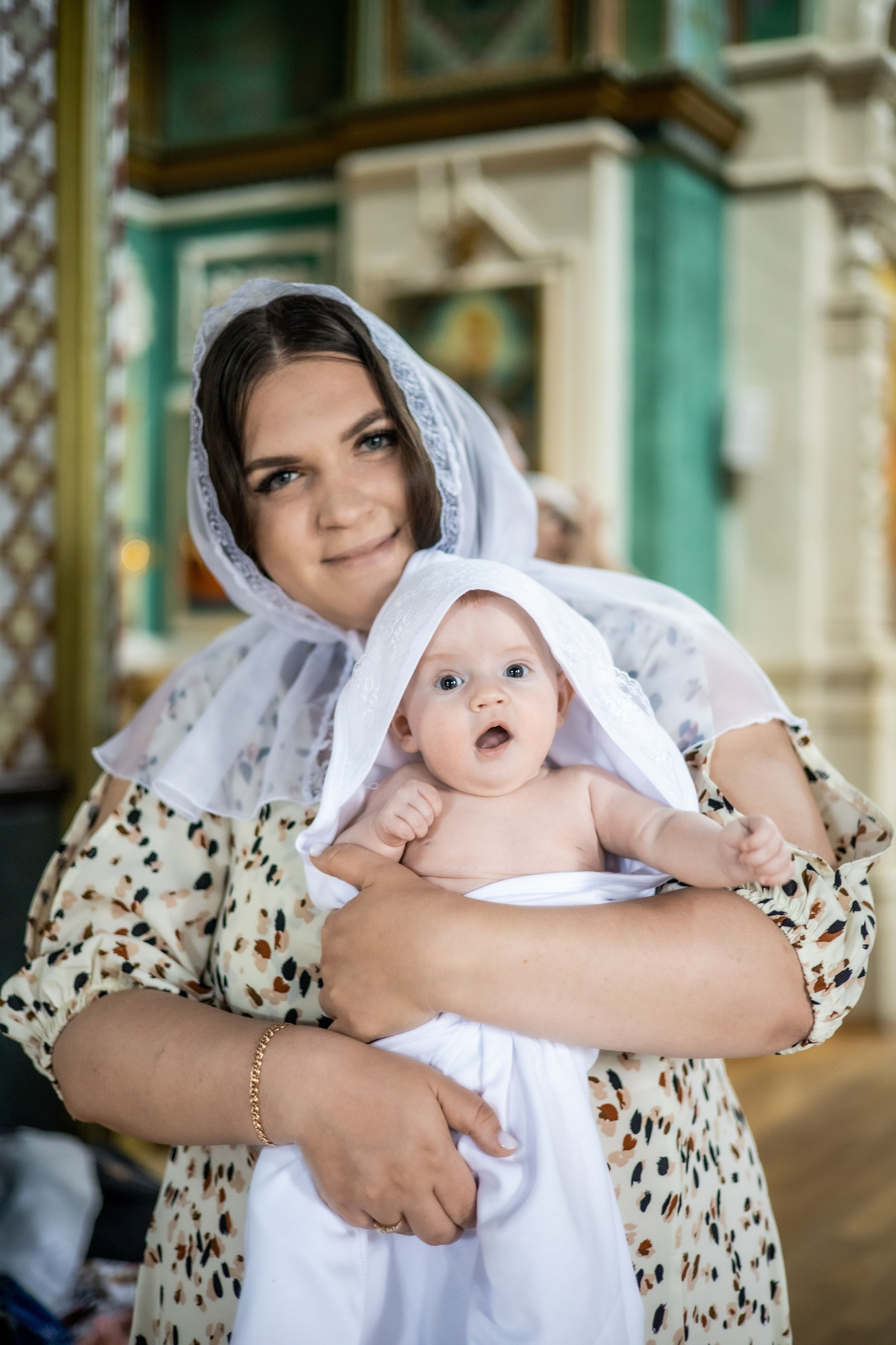 Крещение Ульяны и Вероники. Фотограф Надежда Лукьянова
