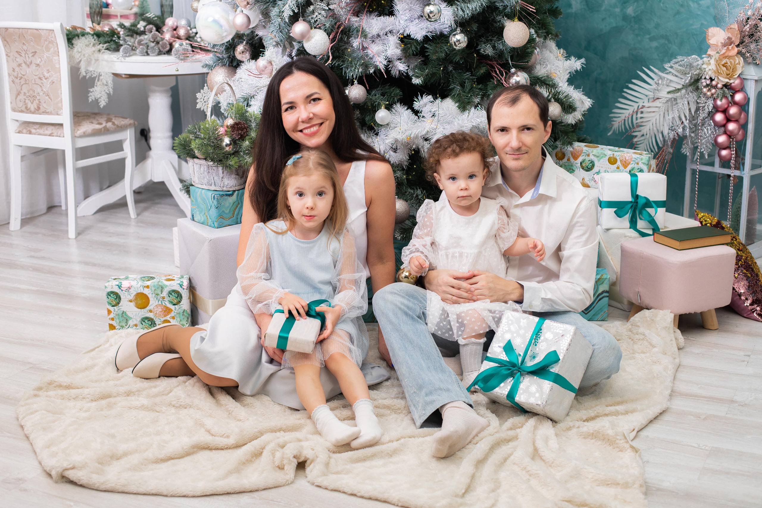 Александра и семья (Тоффи Видное). Семейный и свадебный фотограф Видное Москва Екатерина Пятова