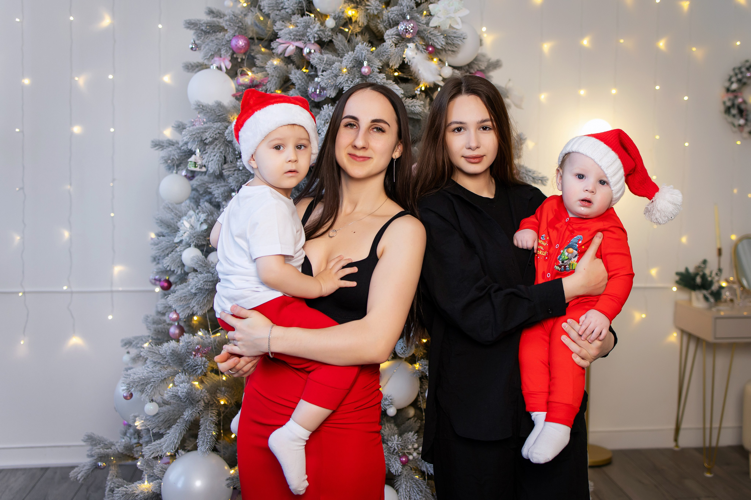 Ваши фотографии. Интерьерная фотостудия Background в Омске