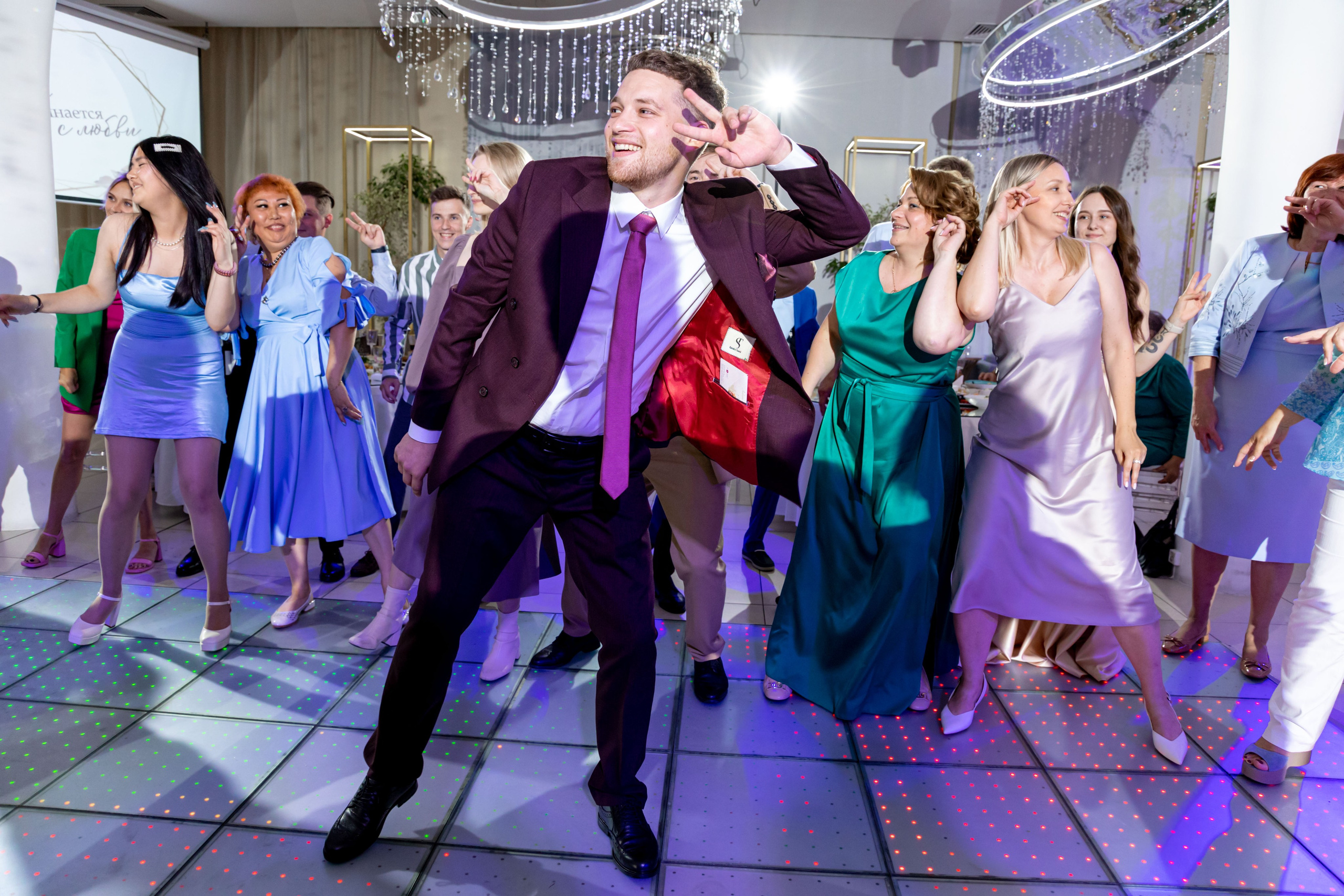 Фотограф на банкет свадьбы, юбилея в Санкт-Петербурге. Фотограф на праздник, корпоратив, День Рождения и Юбилей в г. Санкт-Петербурге Алексей Анкушев