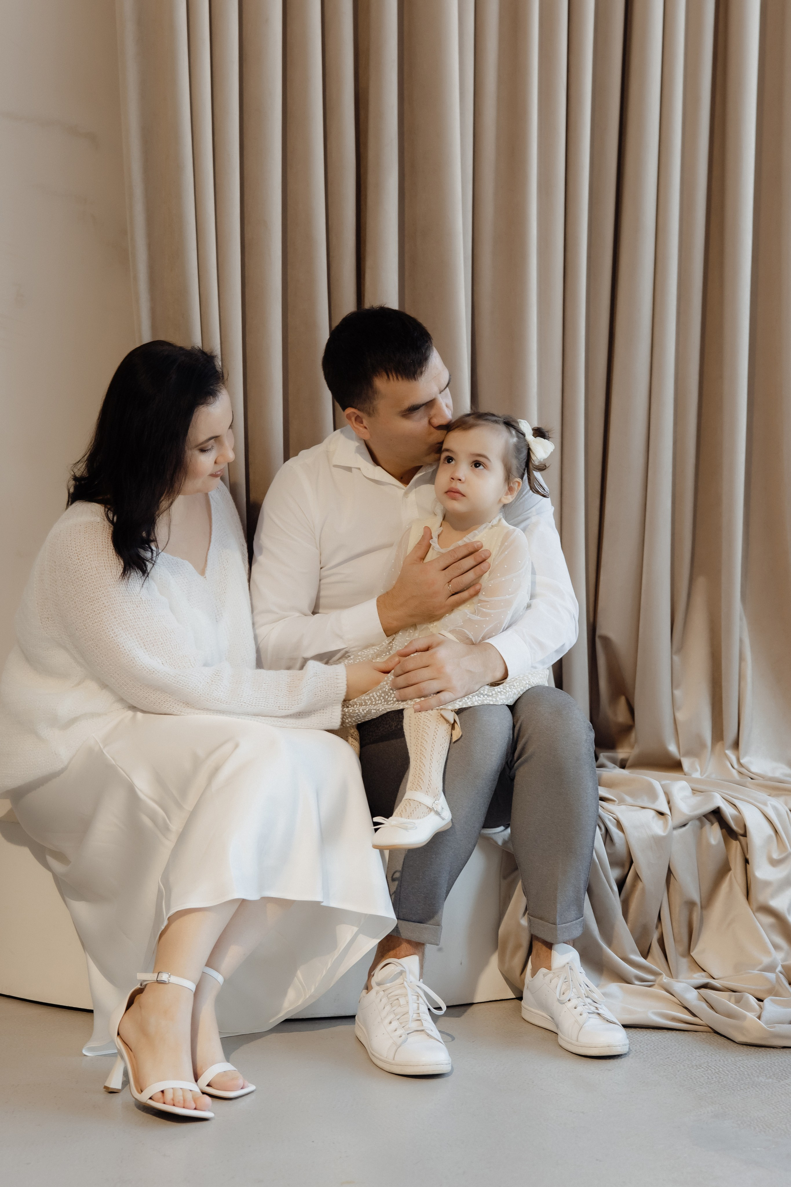 Николай, Зарина и Кира. Семейный и свадебный фотограф в Челябинске Мария Леонтьева