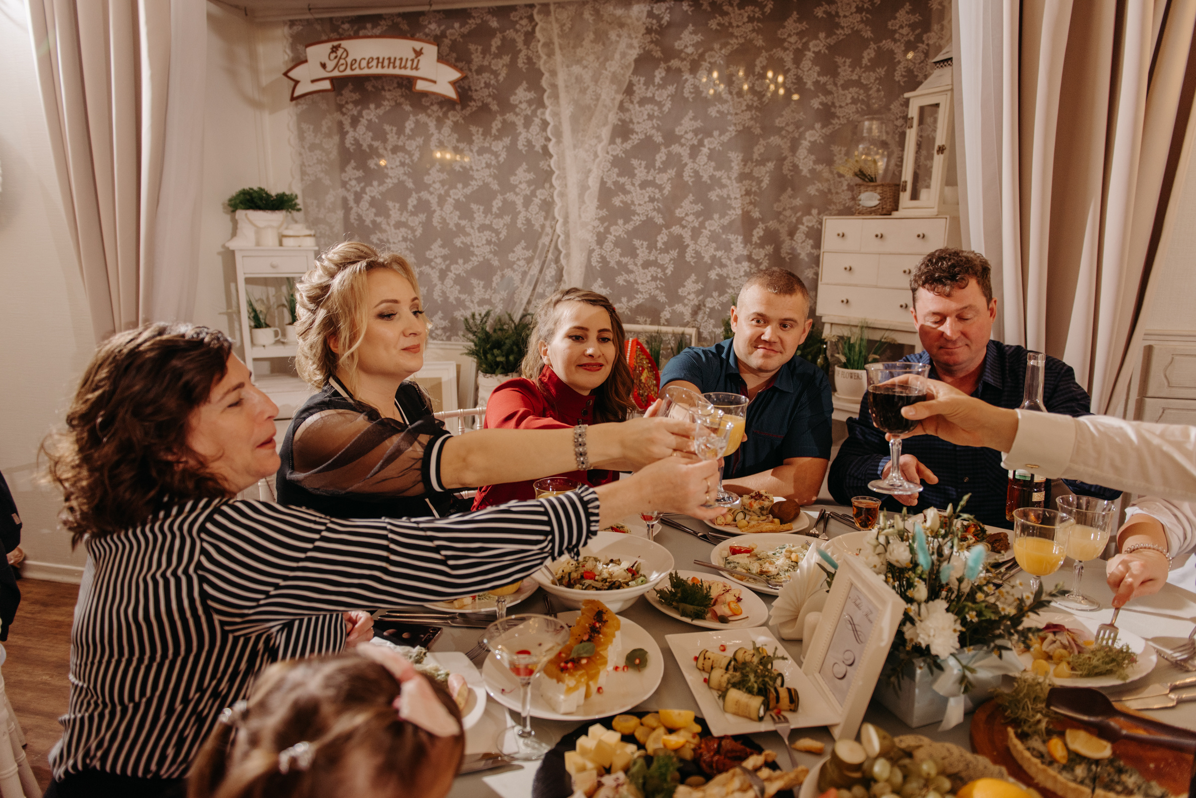Осенняя свадьба Надежды и Дмитрия. Свадебный фотограф в Санкт-Петербурге Венера Ахметова