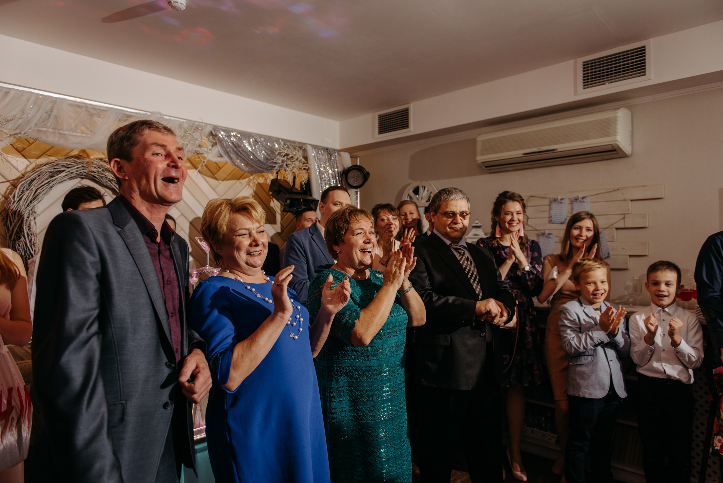 Осенняя свадьба Надежды и Дмитрия. Свадебный фотограф в Санкт-Петербурге Венера Ахметова