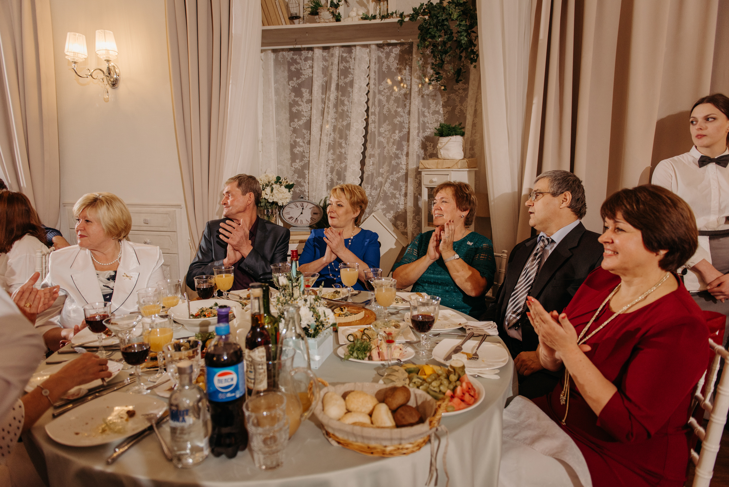 Осенняя свадьба Надежды и Дмитрия. Свадебный фотограф в Санкт-Петербурге Венера Ахметова