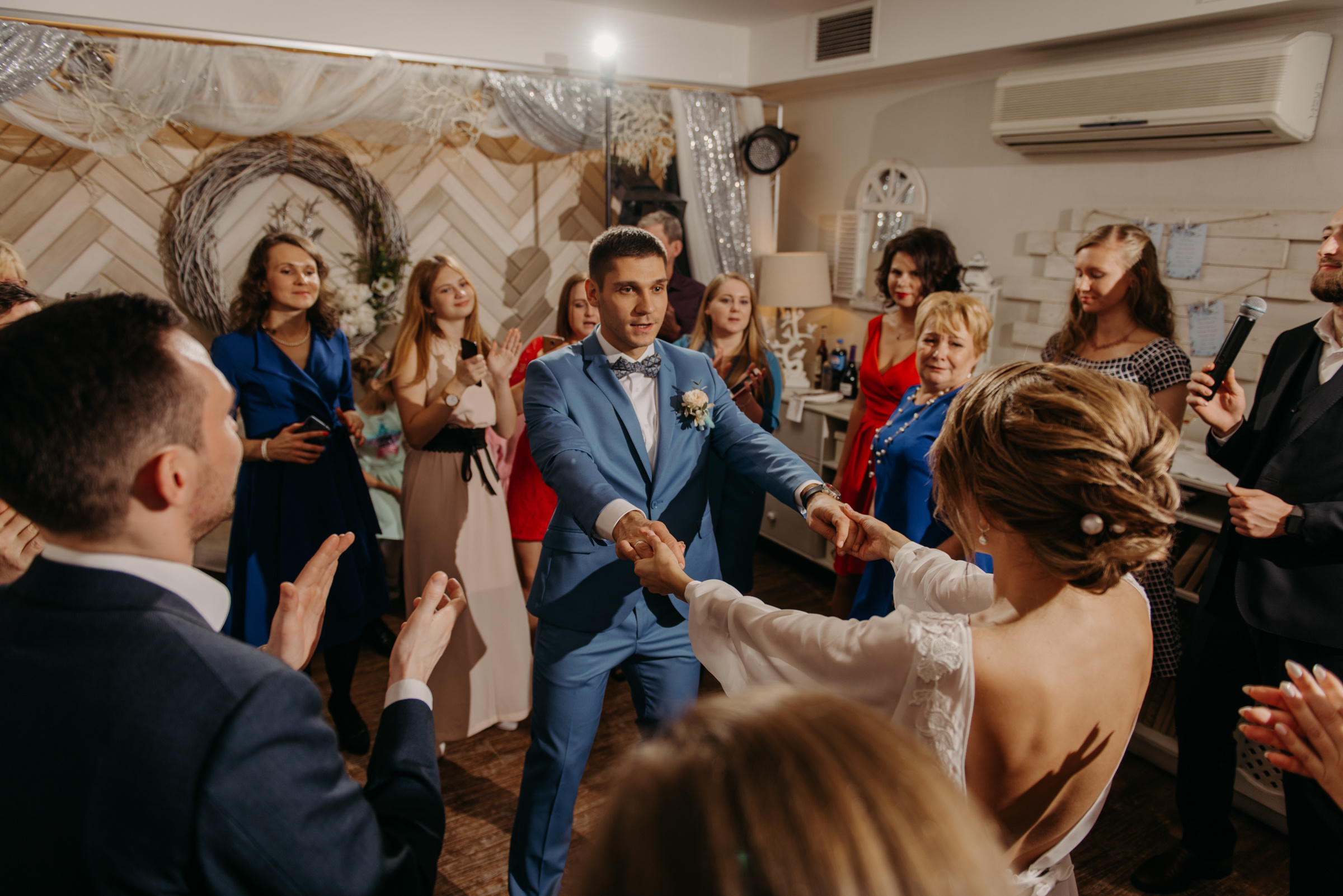 Осенняя свадьба Надежды и Дмитрия. Свадебный фотограф в Санкт-Петербурге Венера Ахметова