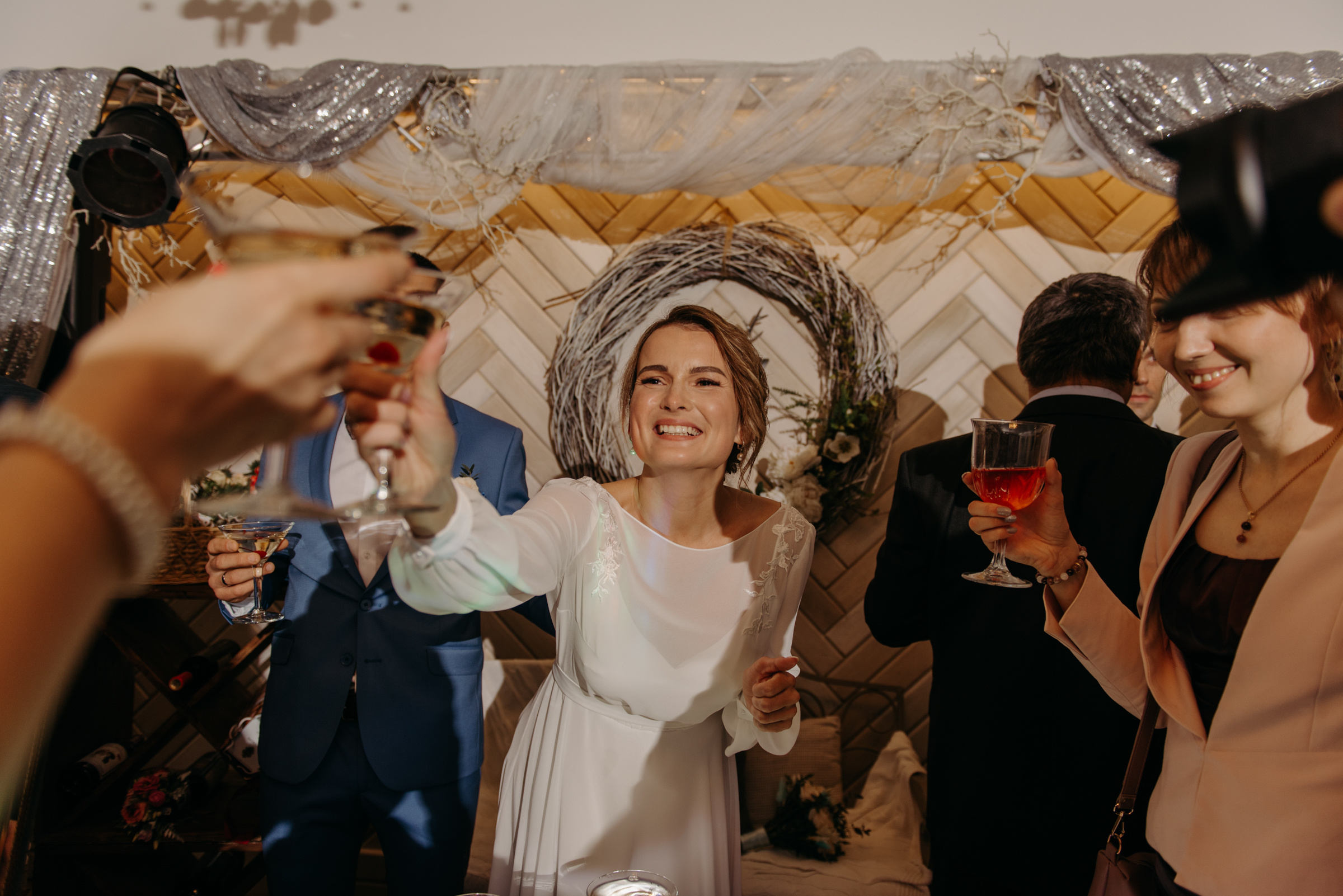 Осенняя свадьба Надежды и Дмитрия. Свадебный фотограф в Санкт-Петербурге Венера Ахметова