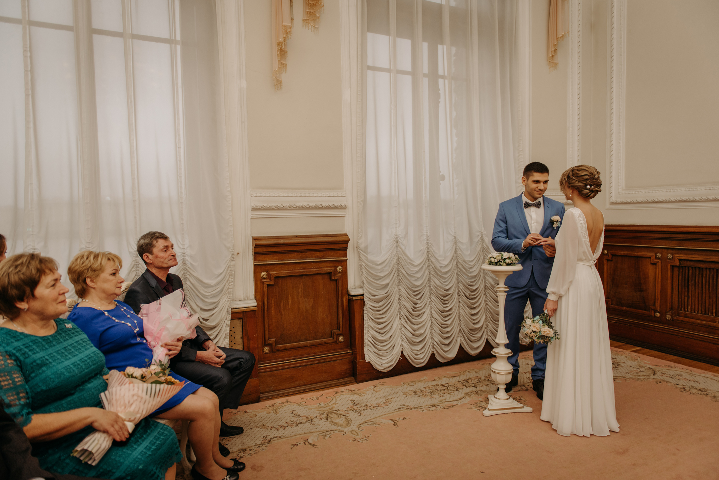 Осенняя свадьба Надежды и Дмитрия. Свадебный фотограф в Санкт-Петербурге Венера Ахметова