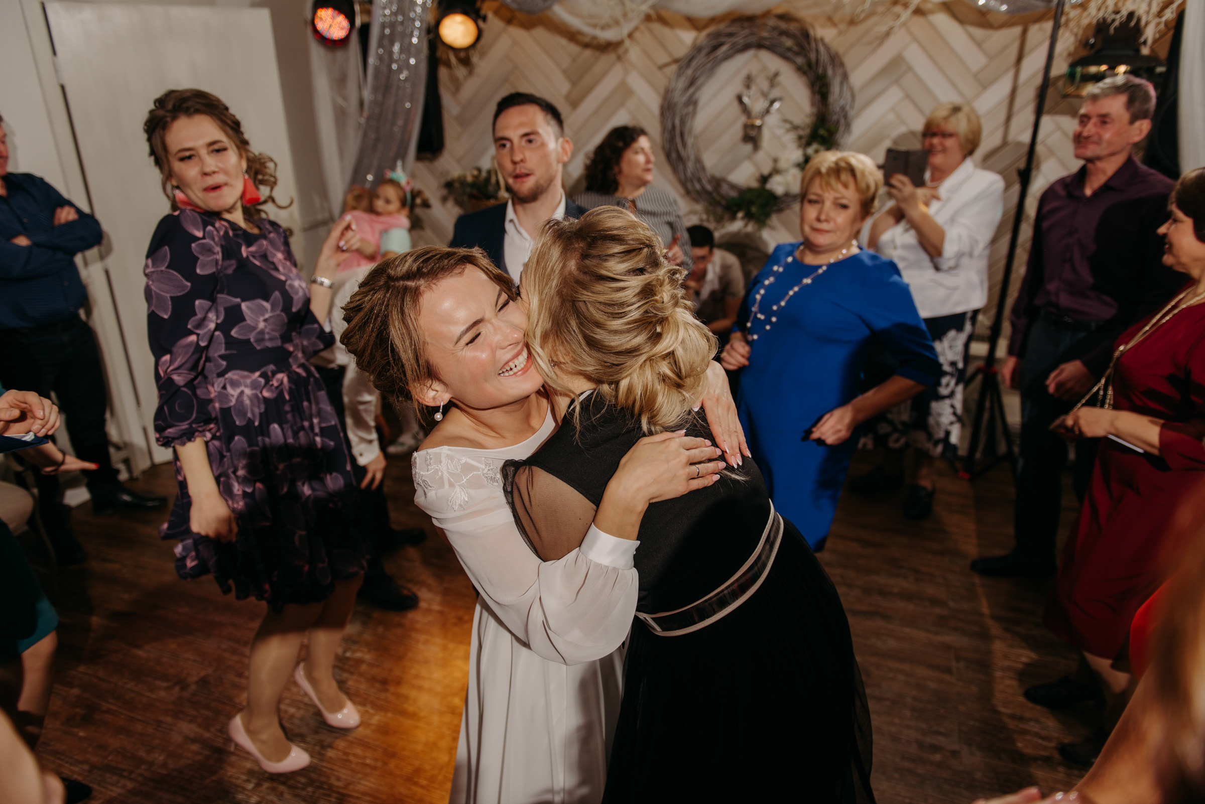 Осенняя свадьба Надежды и Дмитрия. Свадебный фотограф в Санкт-Петербурге Венера Ахметова