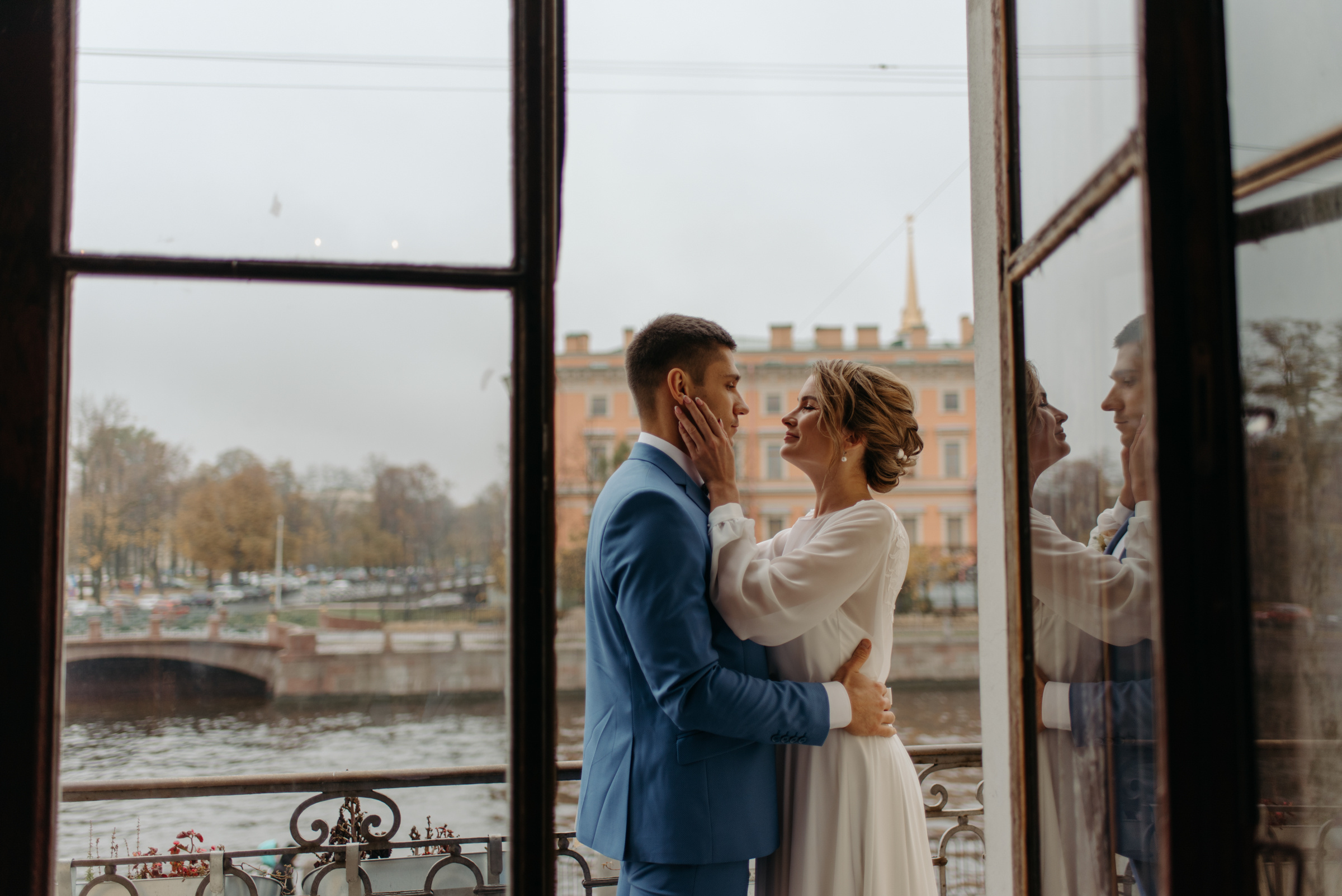 Осенняя свадьба Надежды и Дмитрия. Свадебный фотограф в Санкт-Петербурге Венера Ахметова