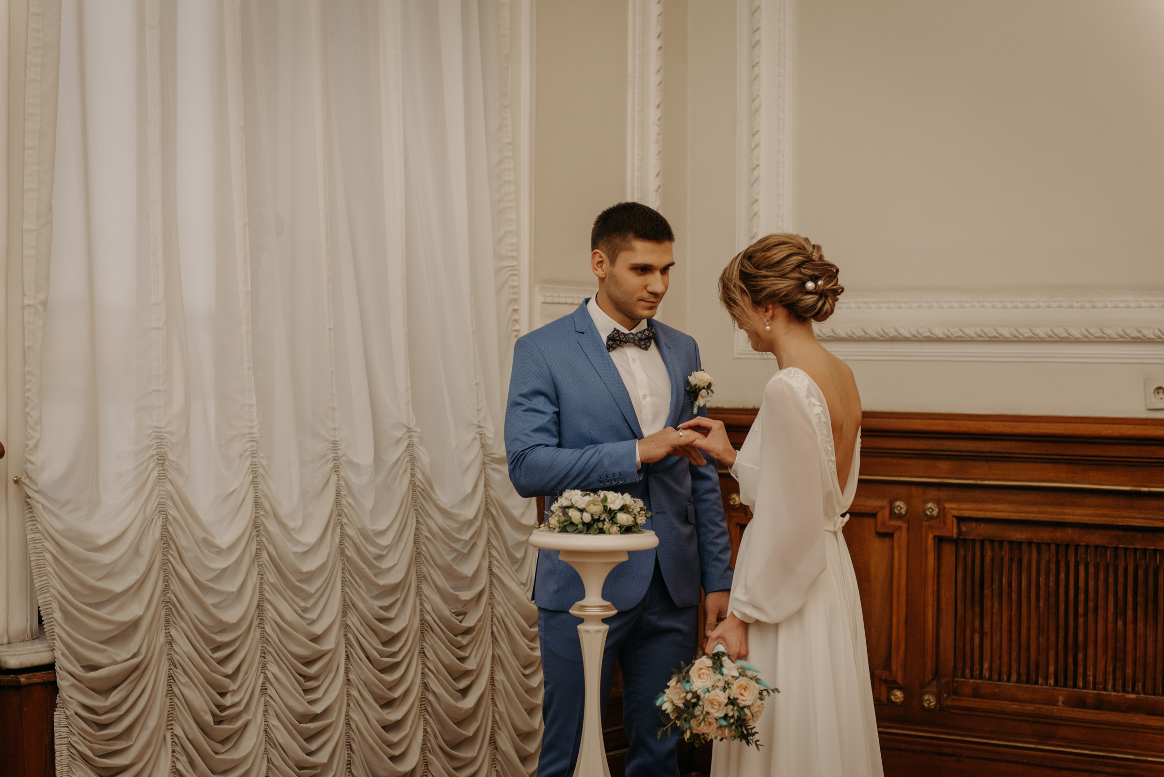 Осенняя свадьба Надежды и Дмитрия. Свадебный фотограф в Санкт-Петербурге Венера Ахметова