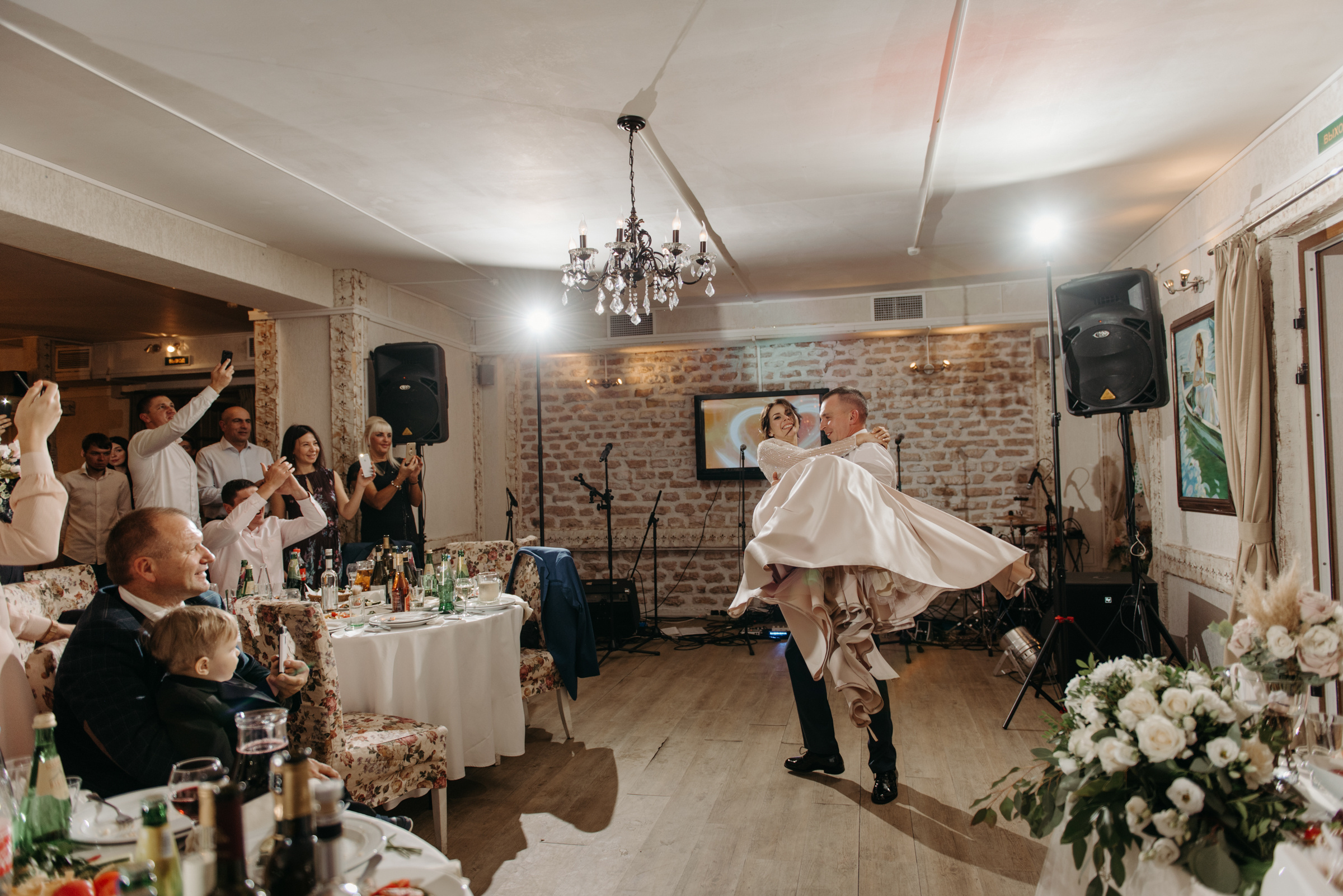 Осенняя свадьба Екатерины и Евгения. Свадебный фотограф в Санкт-Петербурге Венера Ахметова