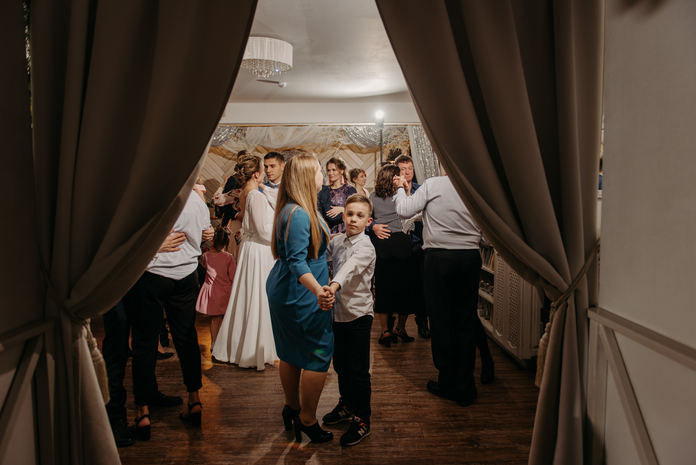 Осенняя свадьба Надежды и Дмитрия. Свадебный фотограф в Санкт-Петербурге Венера Ахметова