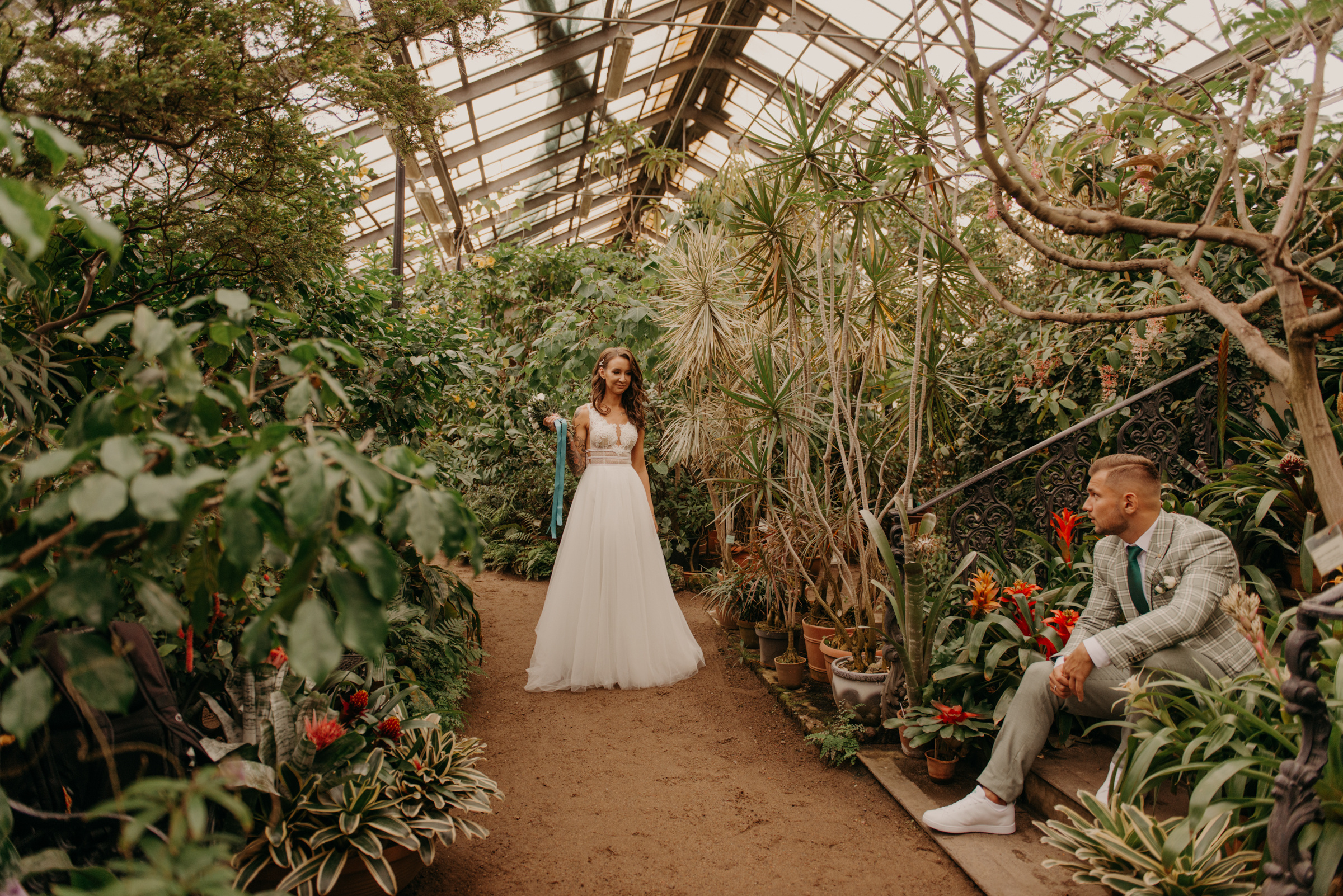 Свадебная фотосессия в оранжерее Ботанического сада. Свадебный фотограф в Санкт-Петербурге Венера Ахметова
