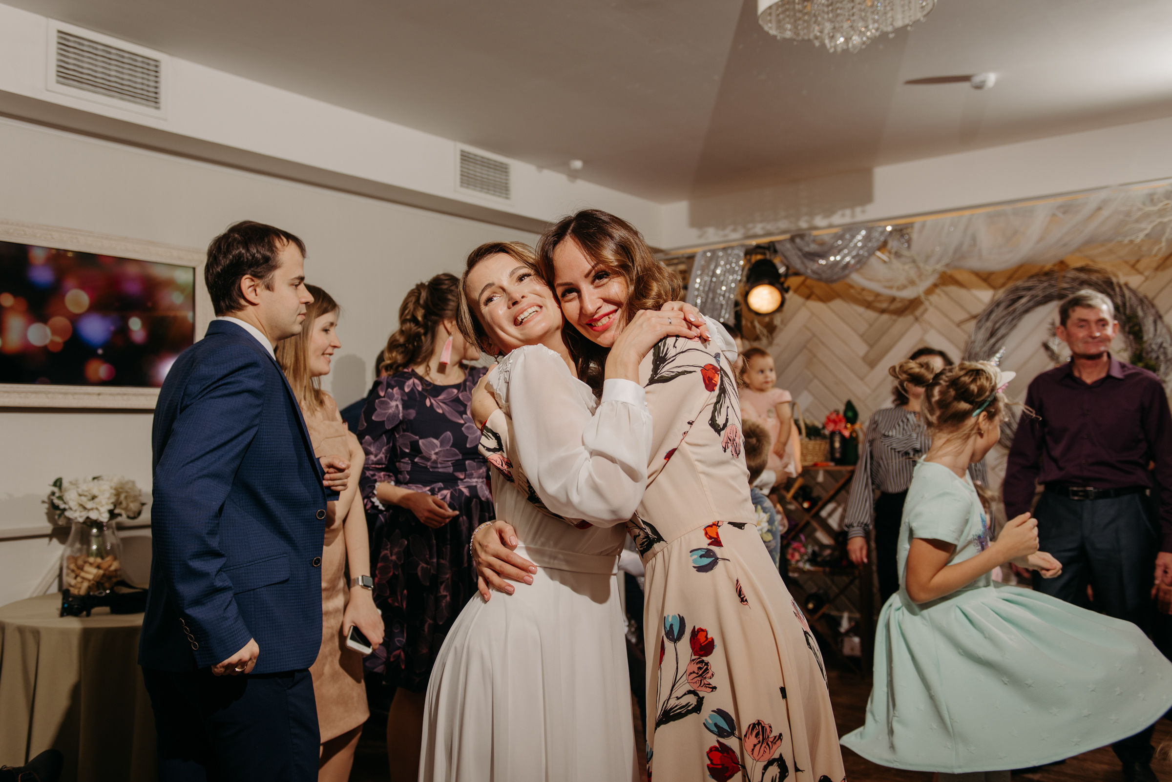 Осенняя свадьба Надежды и Дмитрия. Свадебный фотограф в Санкт-Петербурге Венера Ахметова