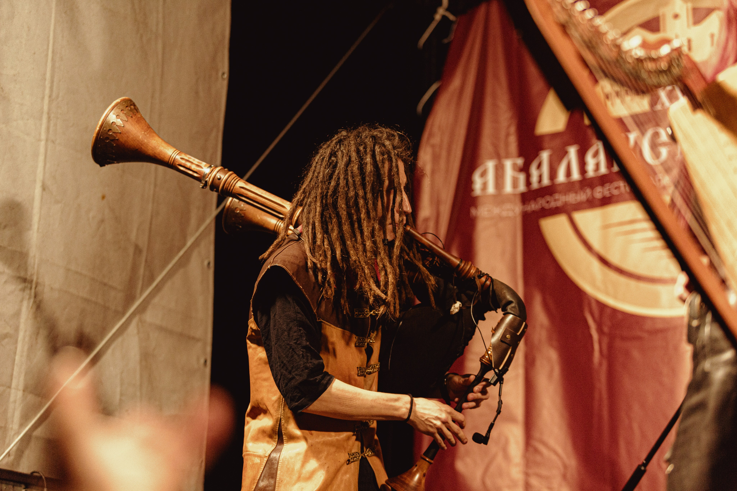 Фестиваль «Абалакское поле» XVI. Арт-фотограф Крис Л. в Тобольске: портрет, семейные, свадьбы