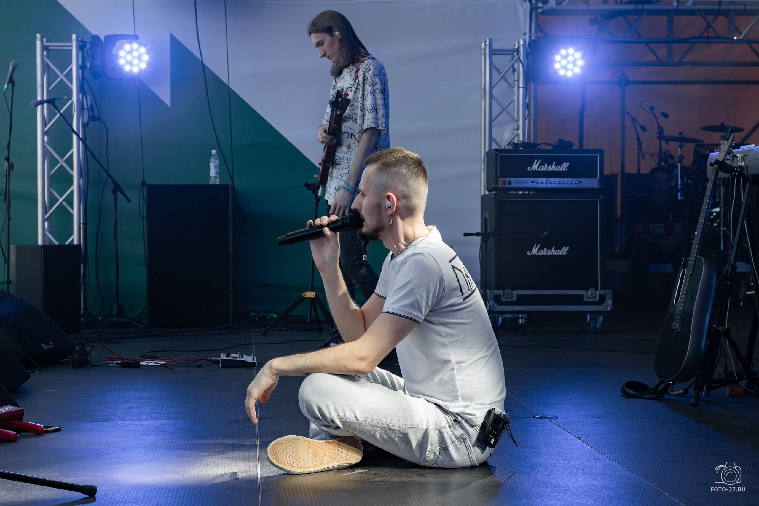 Антон Курдюмов фотограф в Хабаровске Рина Курдюмова фото27 foto27 Антон Дорофеев репортажный репортаж документалист Тони и Рина фотосоздатели ПаПаРоК Рок над Амуром 2024 фестиваль Хабаровск