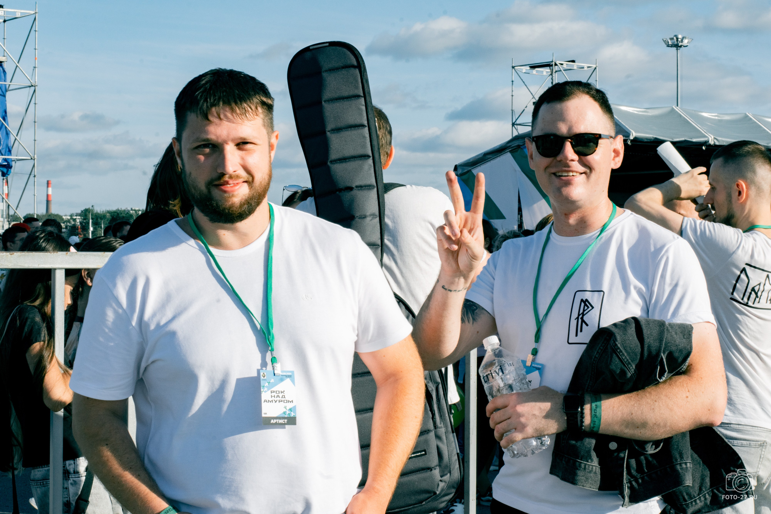 Антон Курдюмов фотограф в Хабаровске Рина Курдюмова фото27 foto27 Антон Дорофеев репортажный репортаж документалист Тони и Рина фотосоздатели ПаПаРоК Рок над Амуром 2024 фестиваль Хабаровск