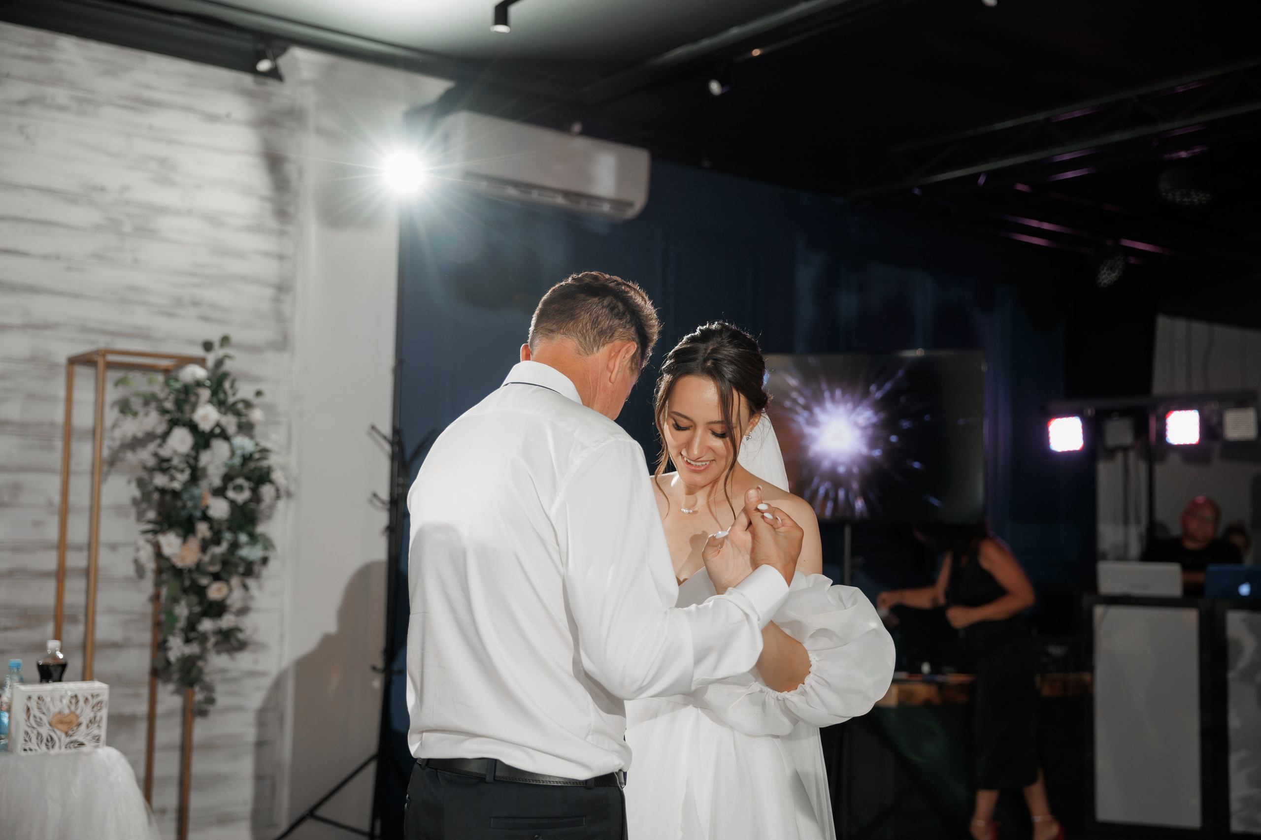 Полина и Дмитрий, загородный клуб «Барин», ЗАГС в г. Пушкино. Свадебный и репортажный фотограф (Москва, Королев и другие)