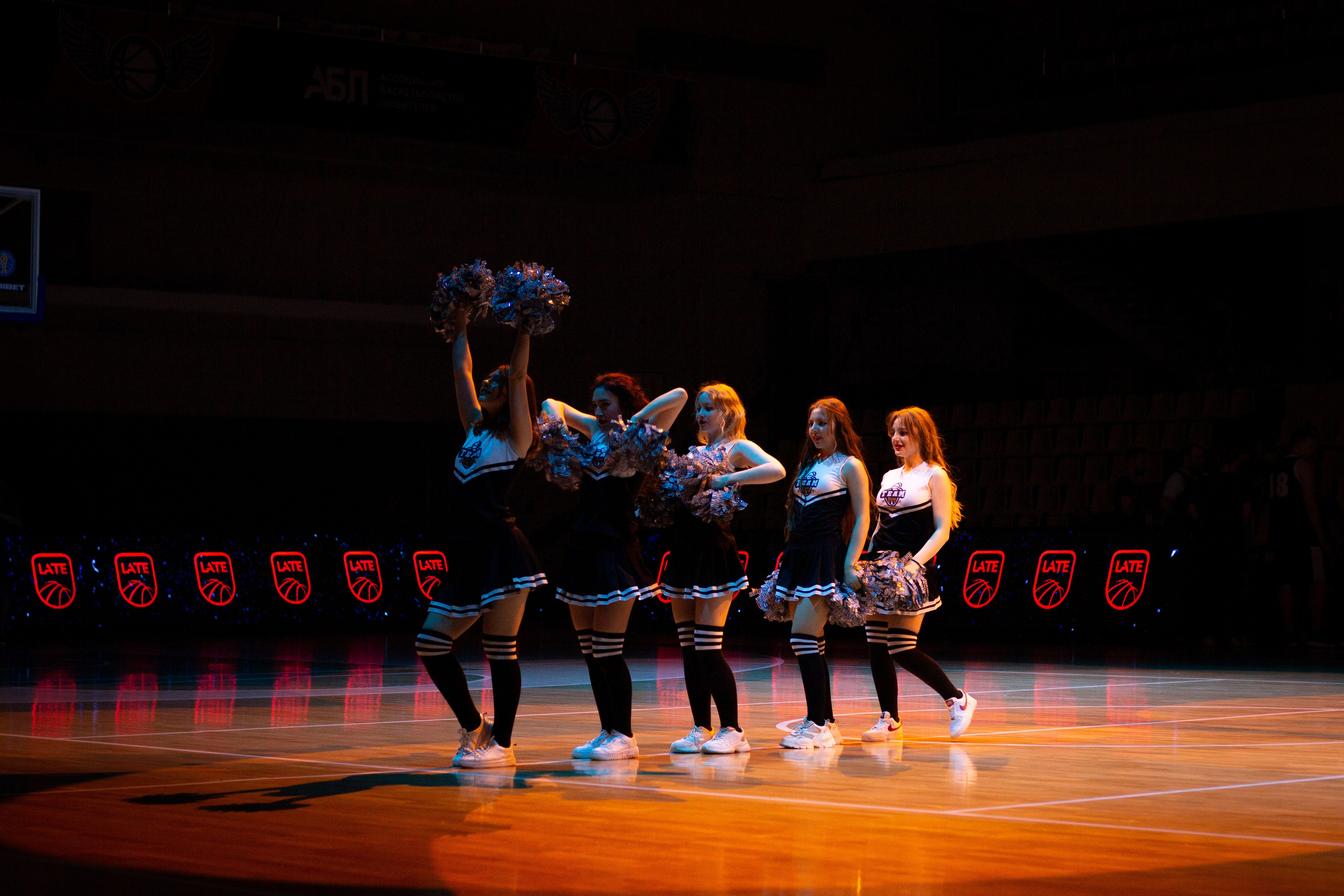 Фоторепортаж баскетбольного матча. Портретный и репортажный фотограф в Москве Кира Елинова