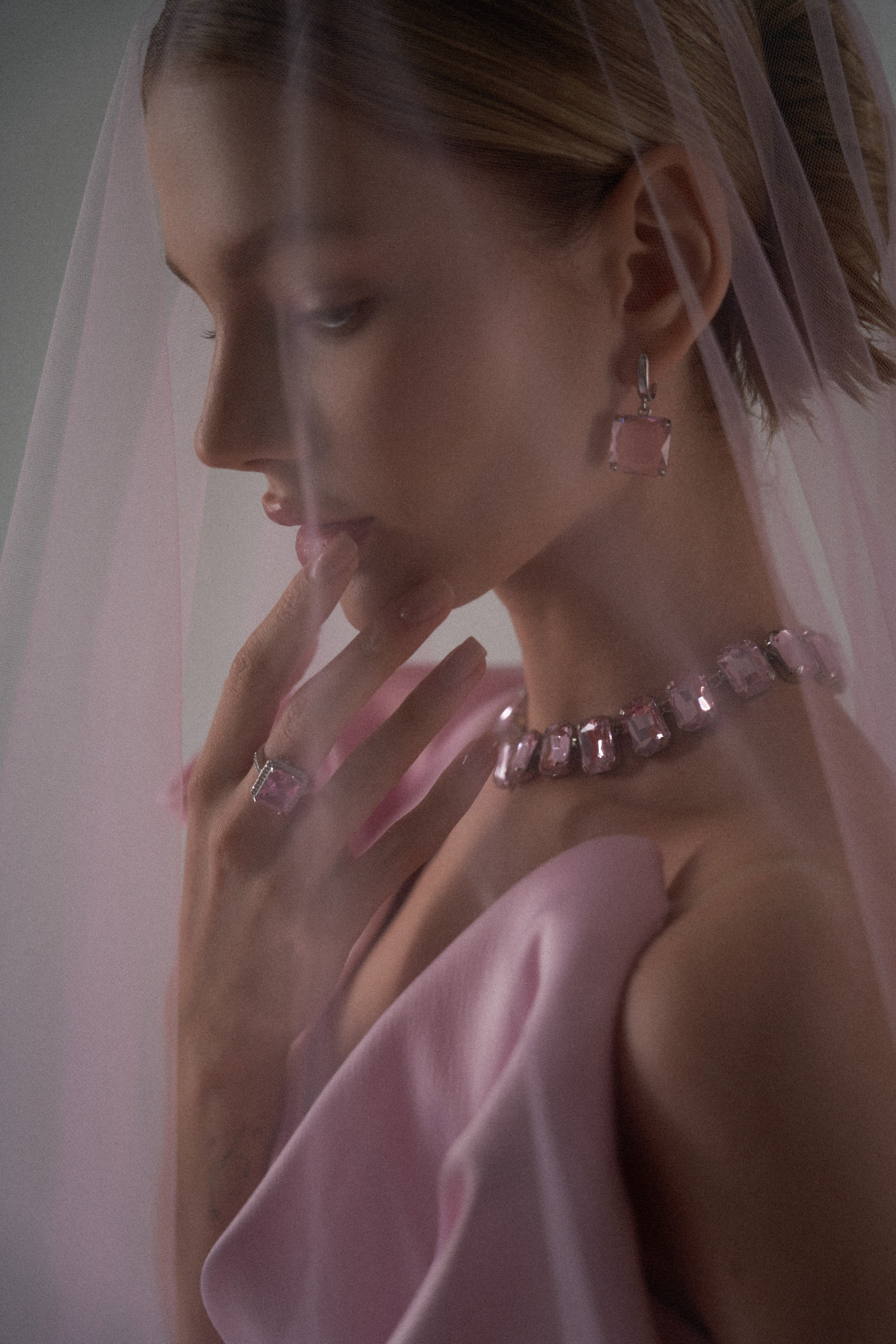 OSIPOVA ATELIER'23. Коммерческий фотограф в Москве Хабибуллина Эльза