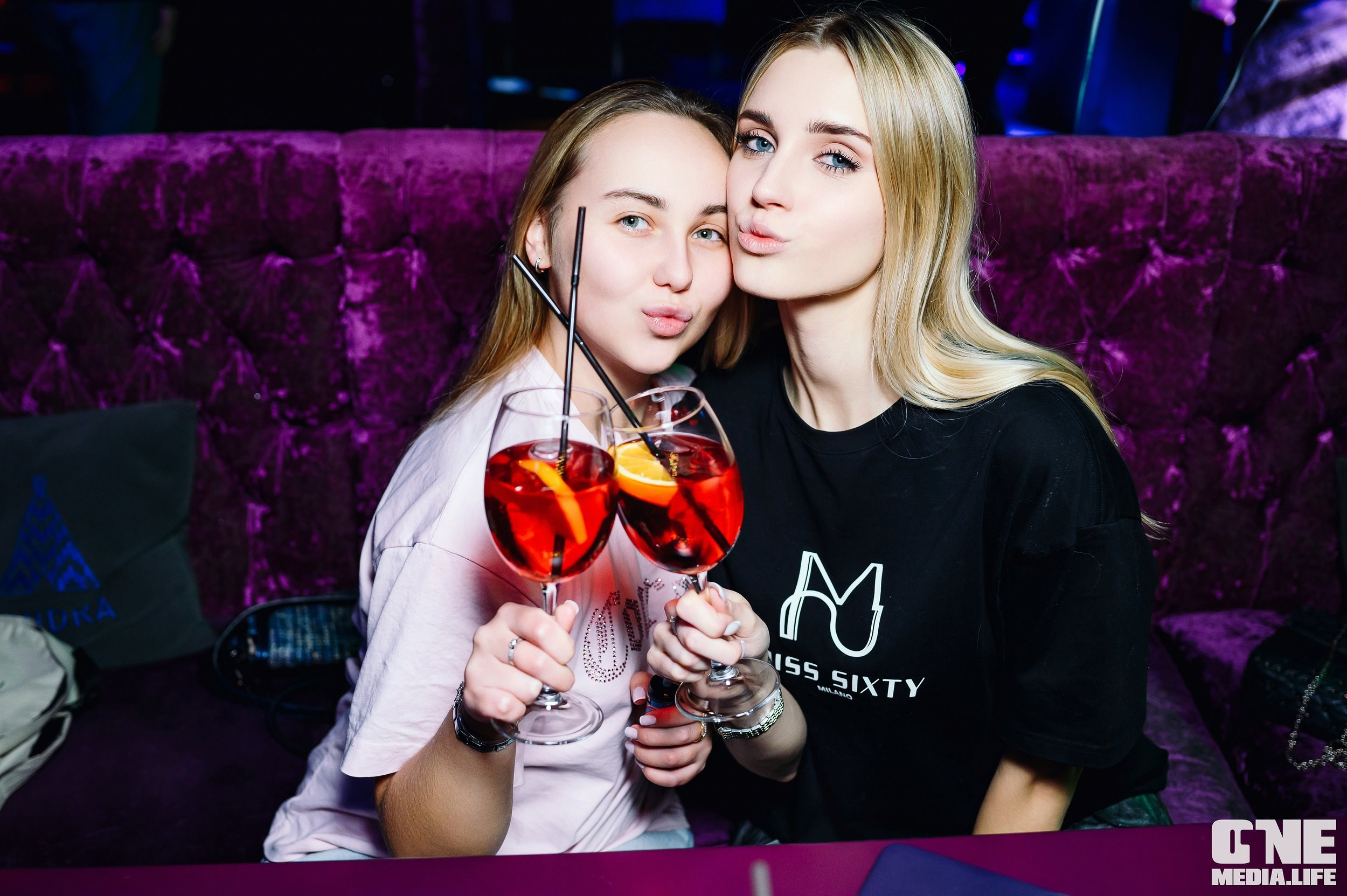 Фоторепортаж из караоке-клуба Эйфория. One Media Life: фоторепортажи, фотоотчеты с мероприятий и заведений