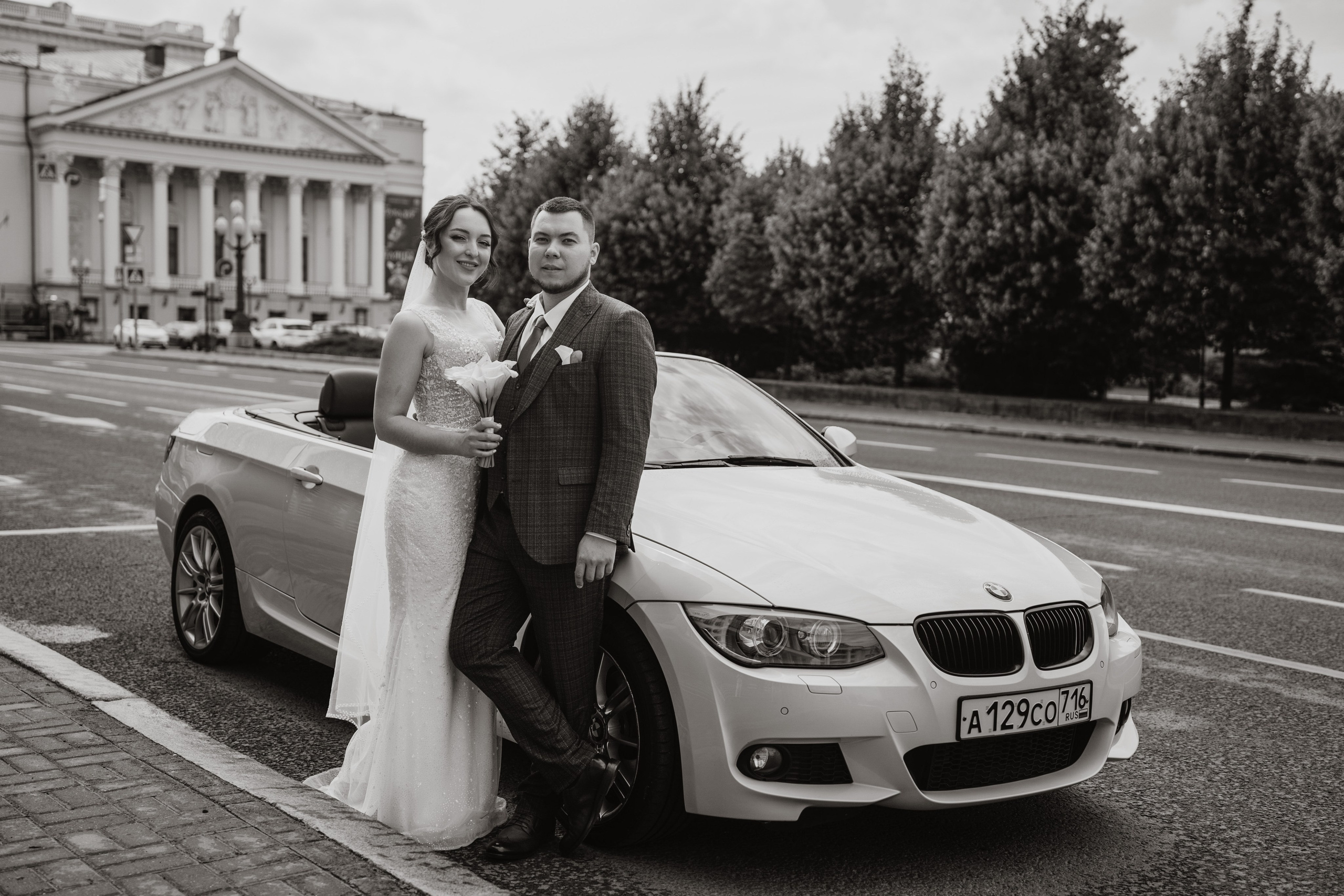 фотограф на свадьбу Казань, свадебная фотосессия на природе, ретро машина на свадьбу, свадебная прогулка