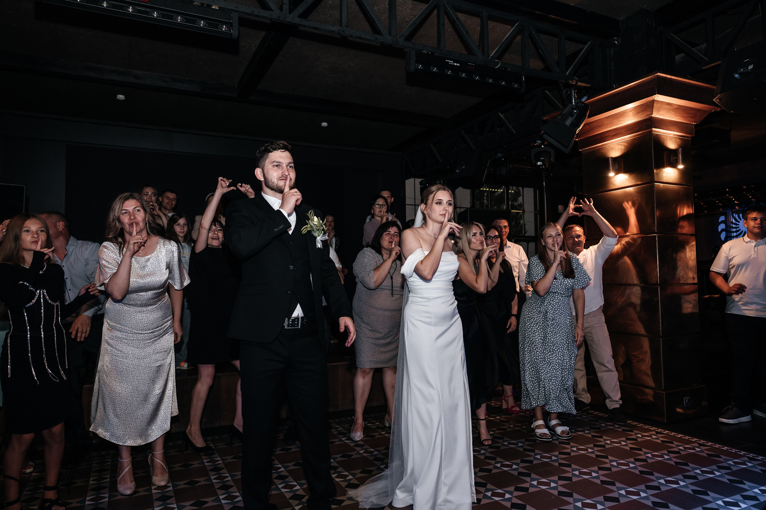 Даниил и Валерия. Черная утка. Полный день. Фотограф Екатерина Бочарникова