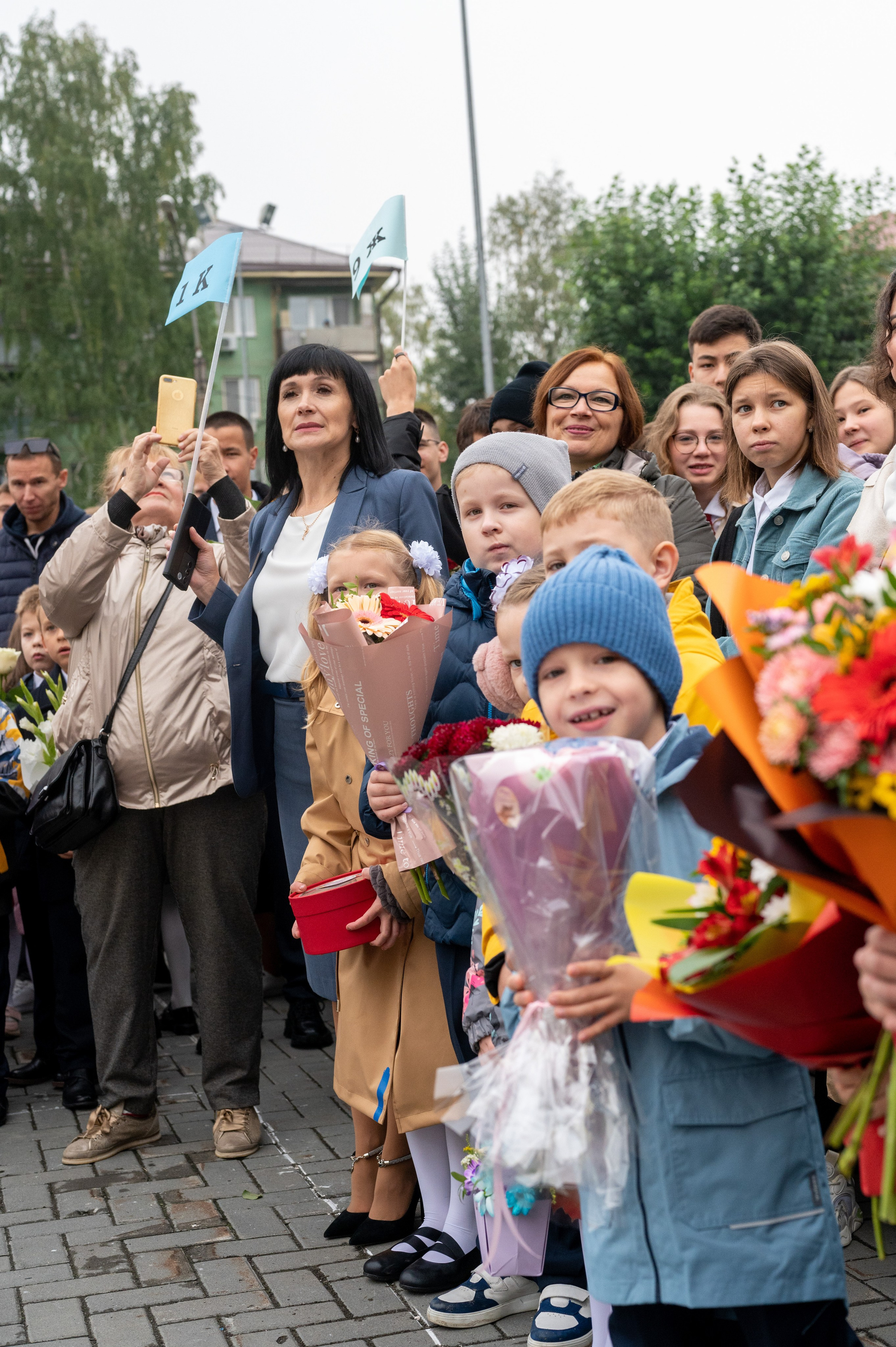 1 сентября 1 К 16 гимназия репортаж, линейка +в классе. Фотограф новорожденных, семейный детский в Тюмени Татьяна Морозова