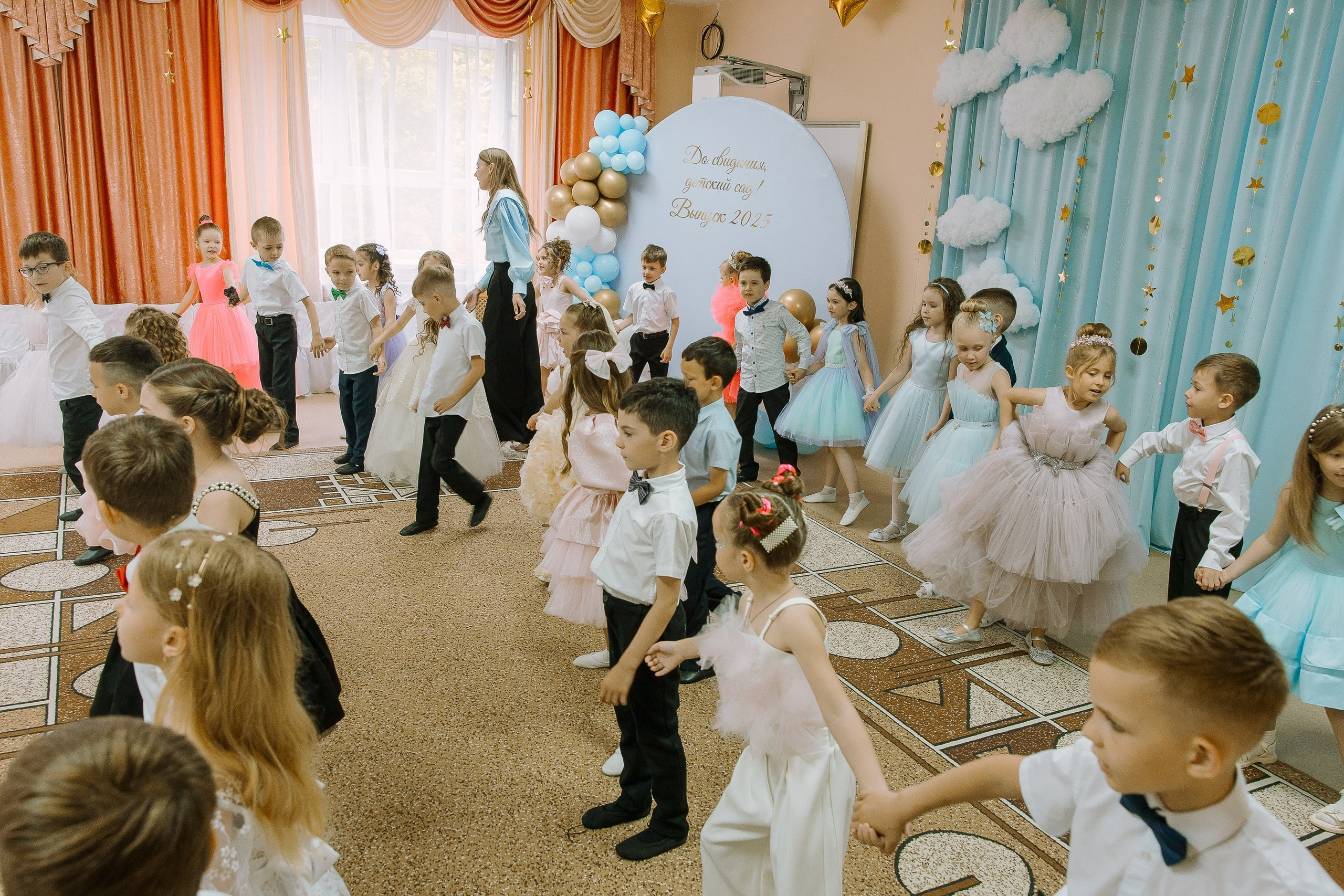 Выпускной в ДС -29. Выпускные альбомы Натальи Бутко: Новороссийск, Анапа, Геленджик