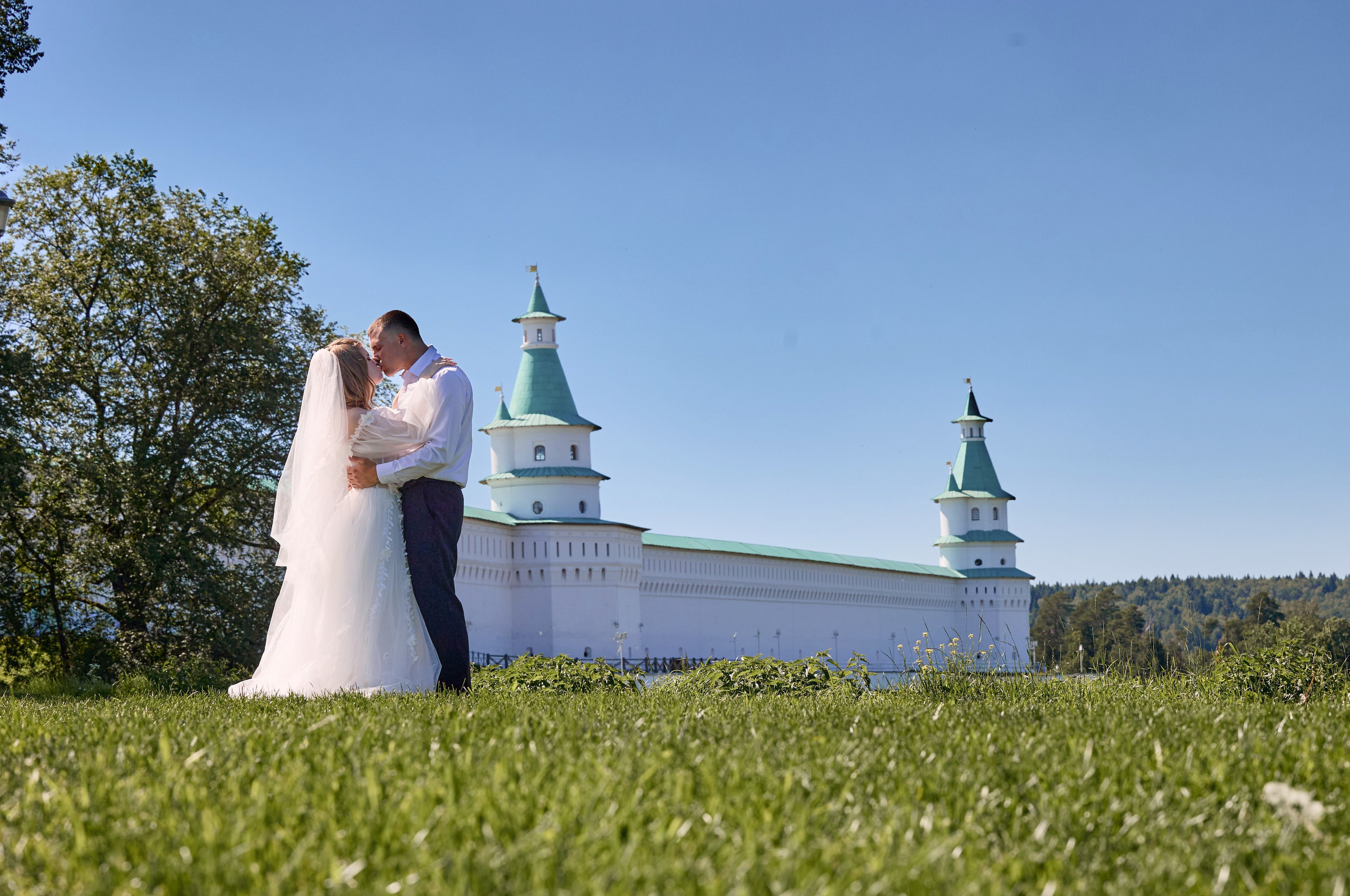 Свадебная фотосессия в Подмосковье: 14 городов для съёмки