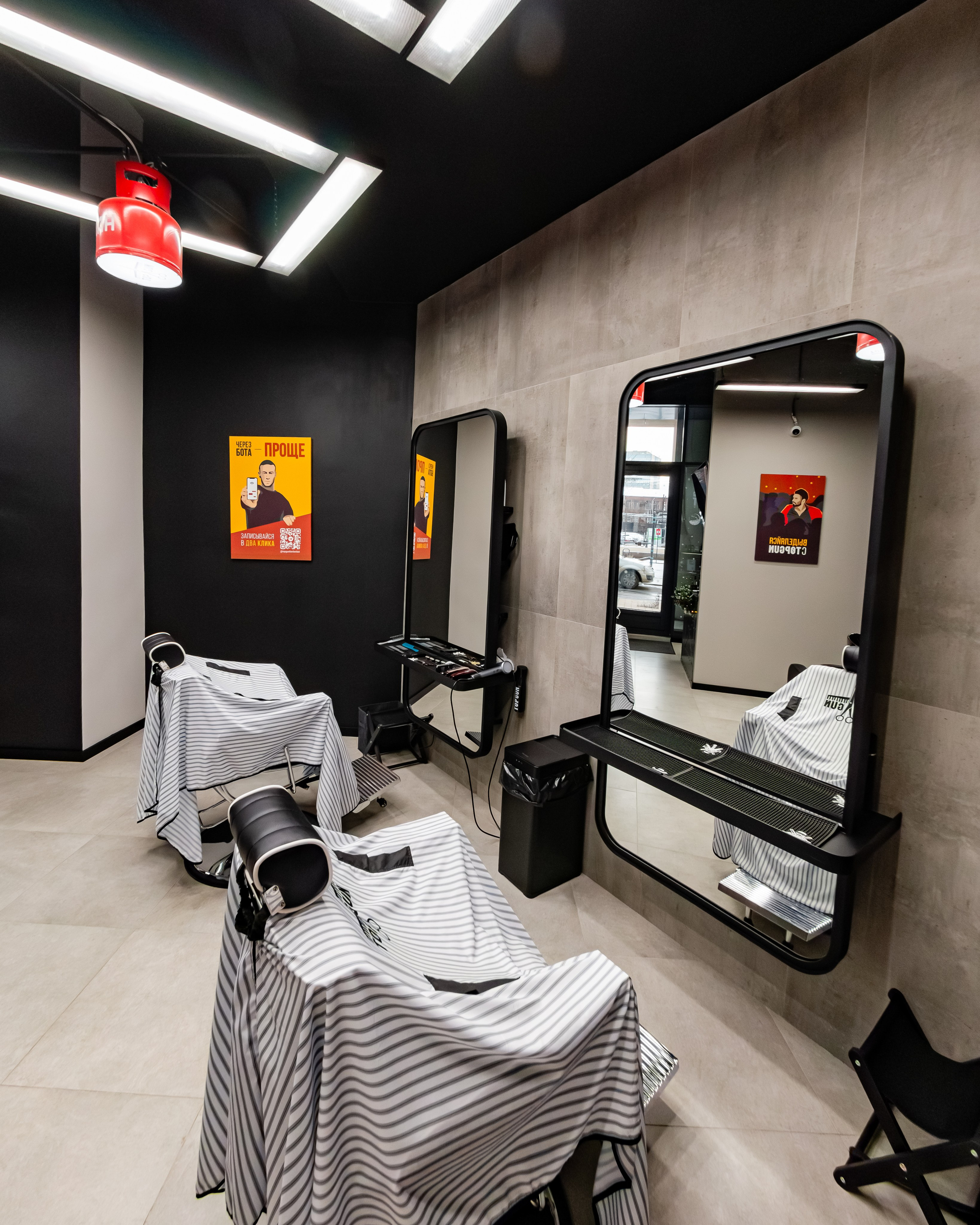 Интерьер TOPGUN. Фотограф Илья Варакин