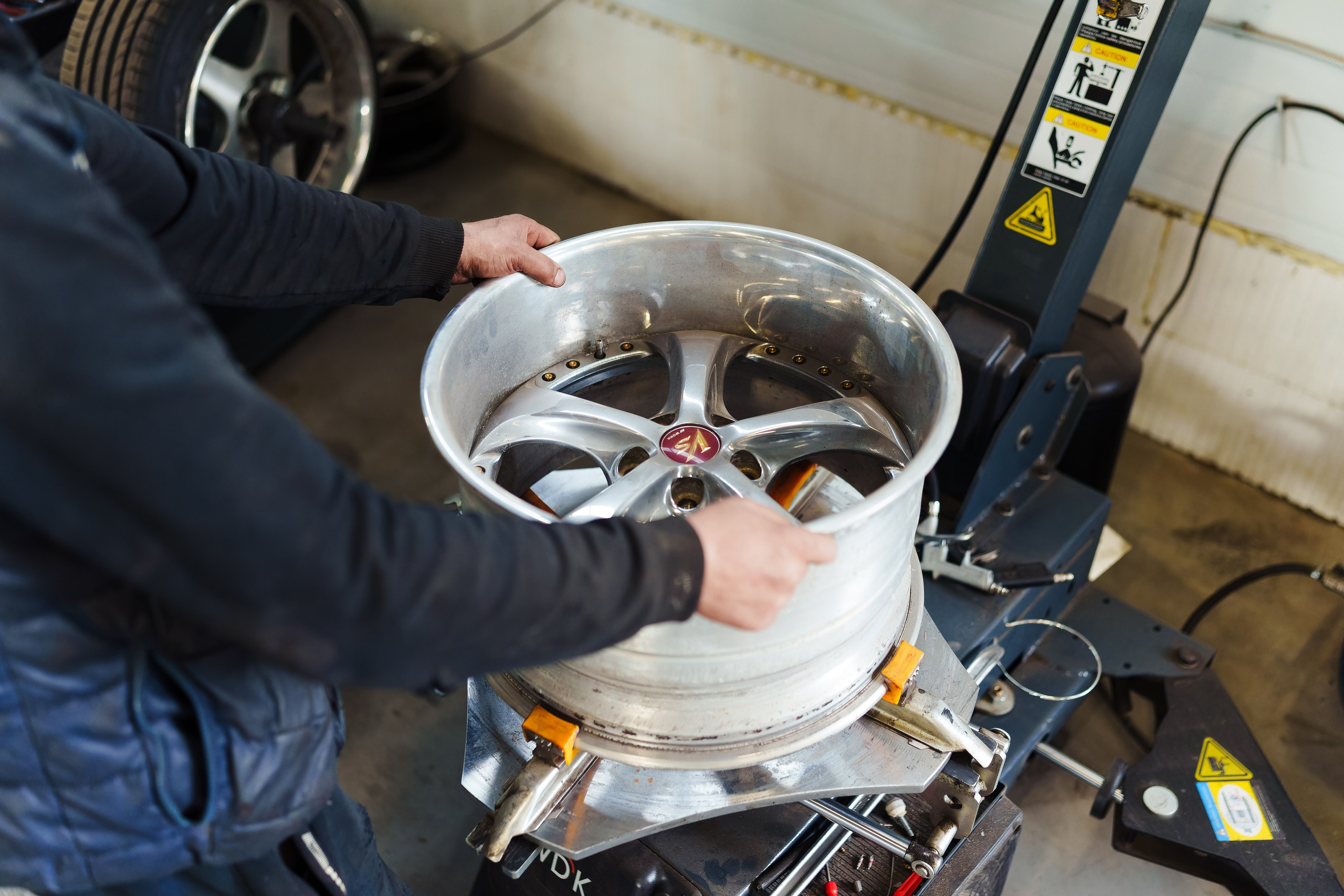 Сьемка для автосервиса РЕМСПОТ. Фотограф в СПБ Алмаз Камаев