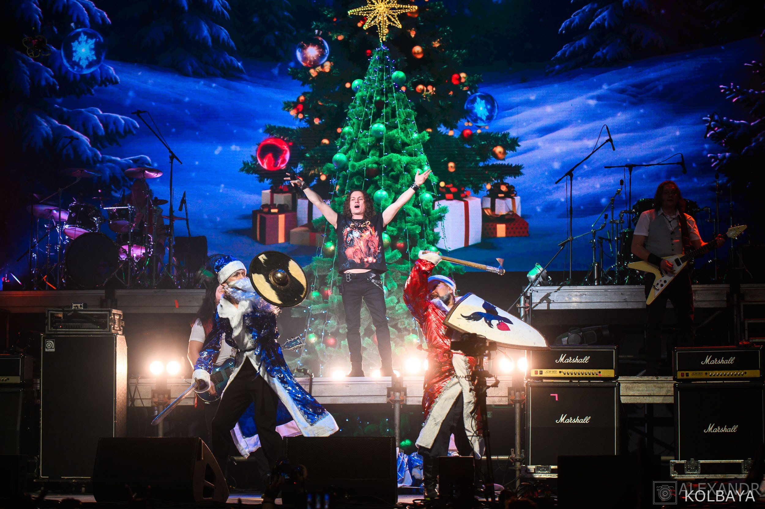 Фоторепортаж с Метал-Елки 2026. Концертный и театральный репортажный фотограф в Москве Александр Колбая