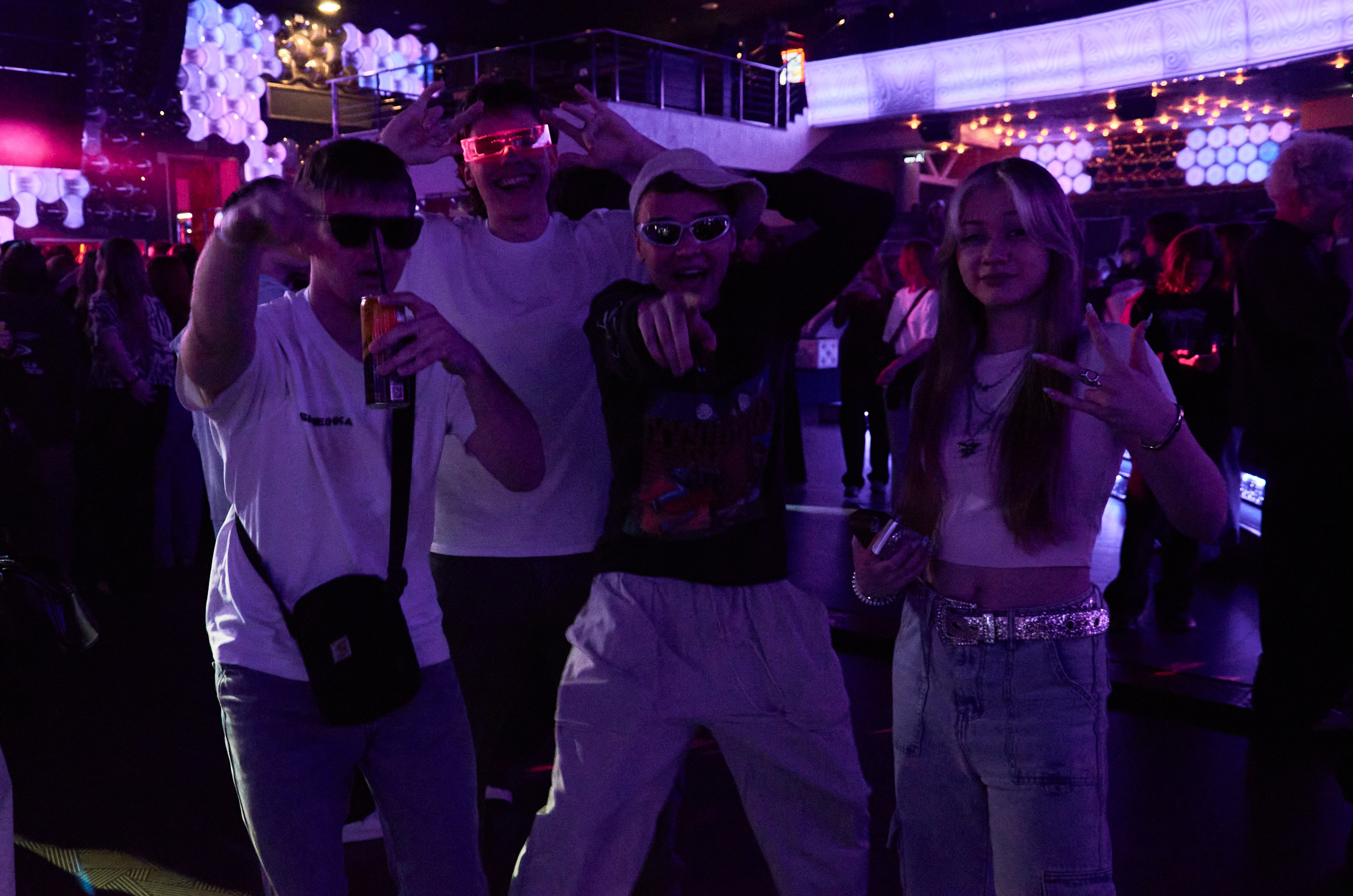 Blink/ nleeei, unique, artem shilovets. Главная