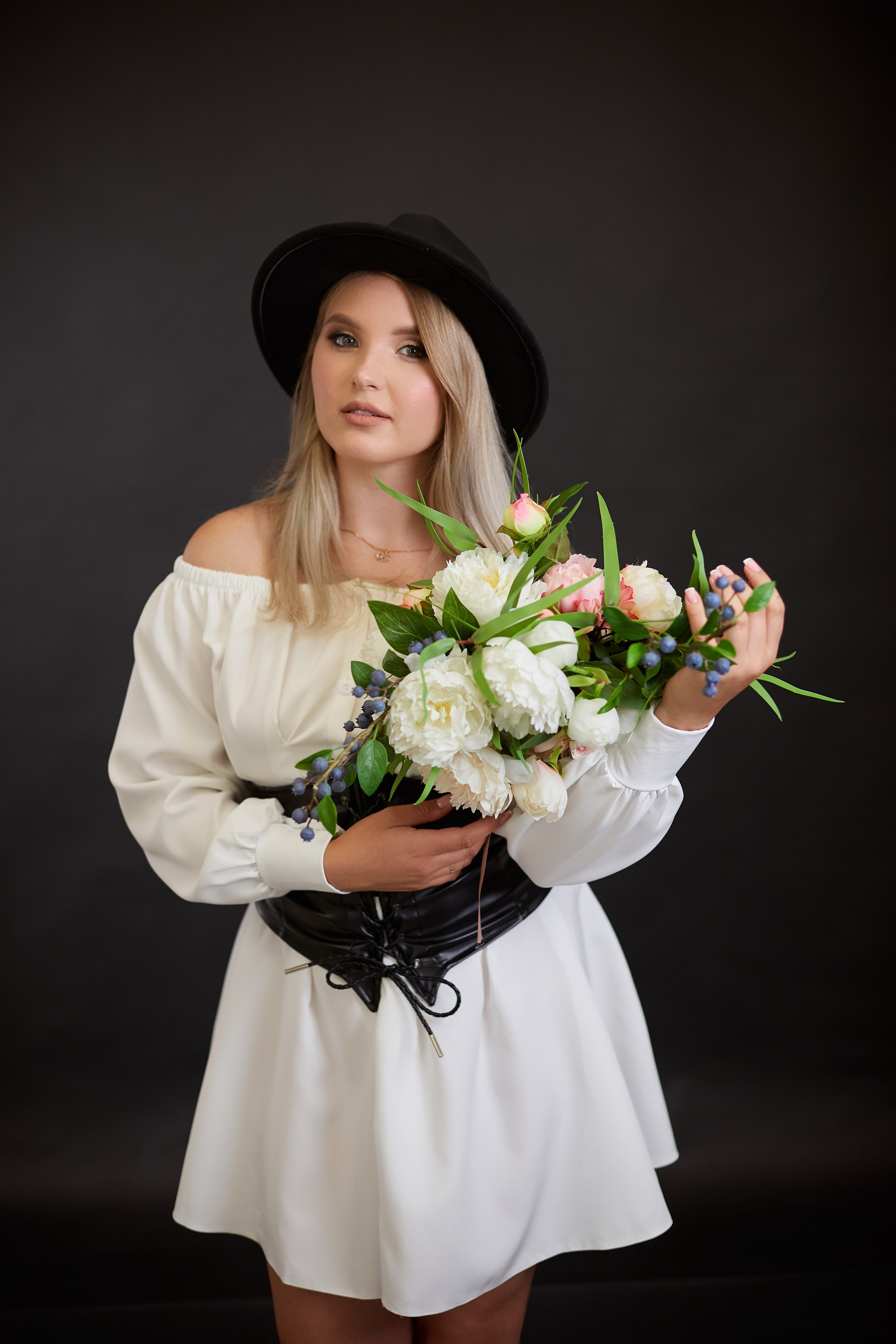 Светлая Светлана. Свадебный и креативный фотограф в ЮФО и МСК