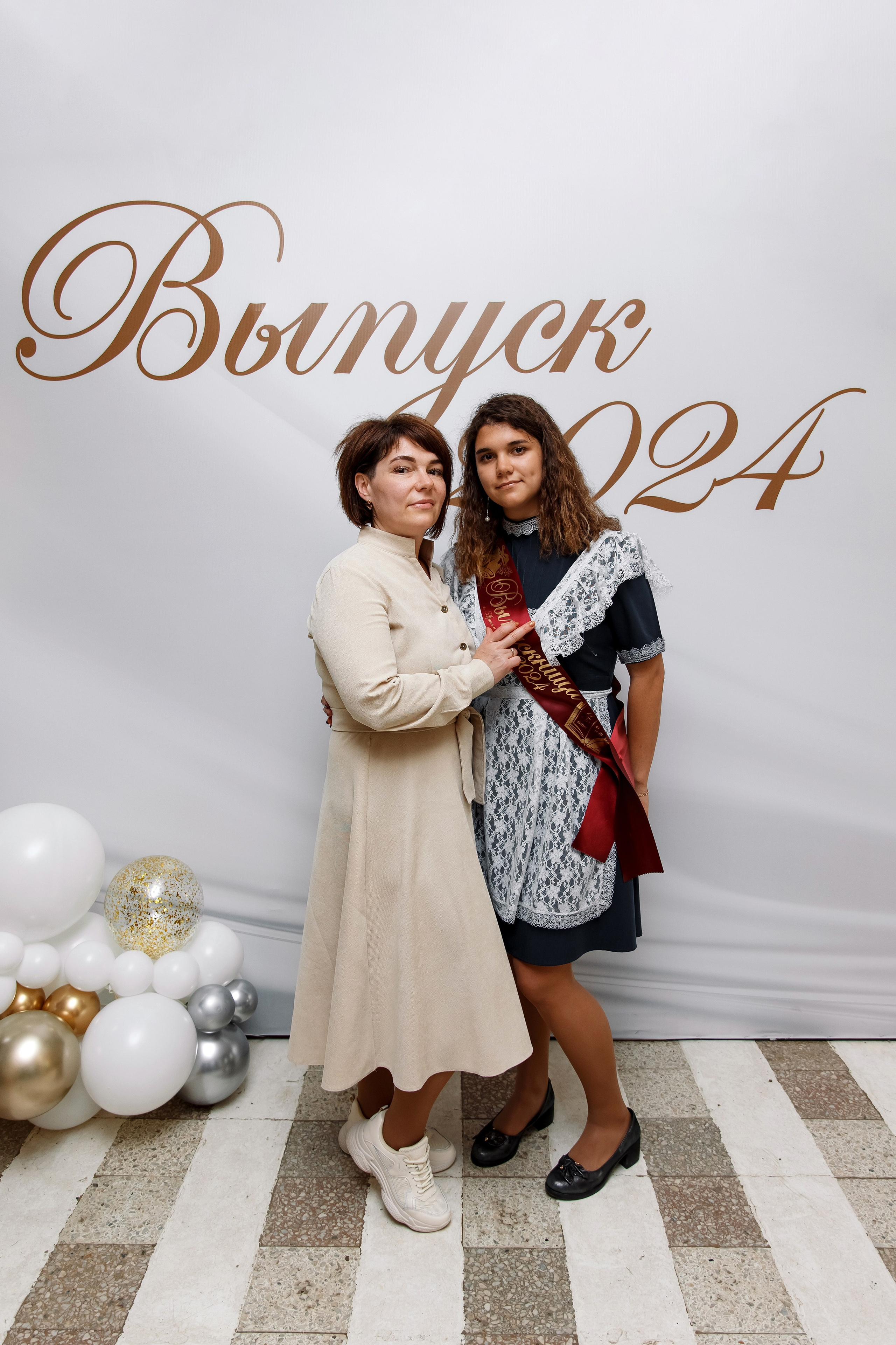 11 класс Последний звонок. Фотограф Любовь Корниенко, Примоский край