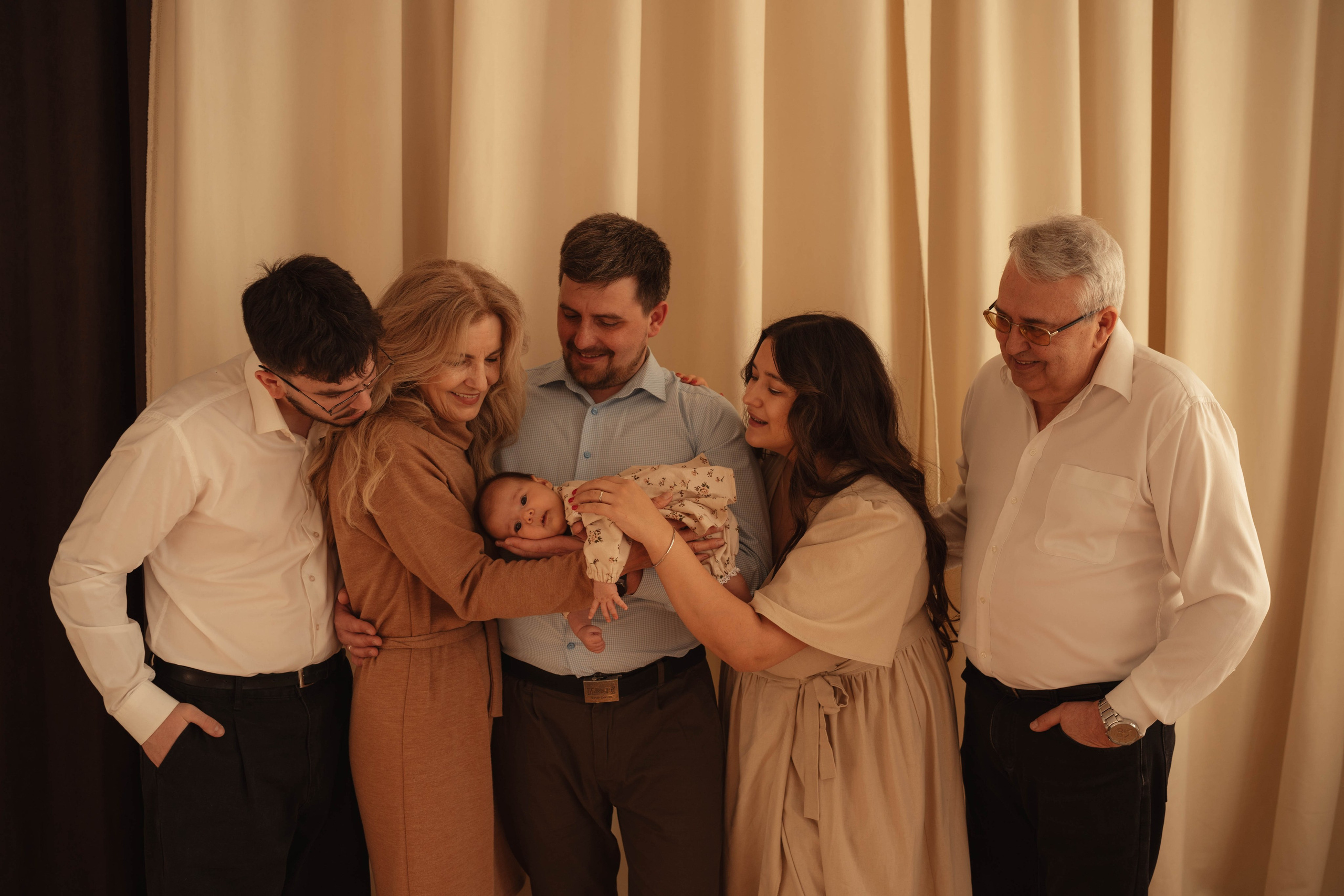 Аврора и ее семья. Фотограф в Новосибирске Диана Ильиных