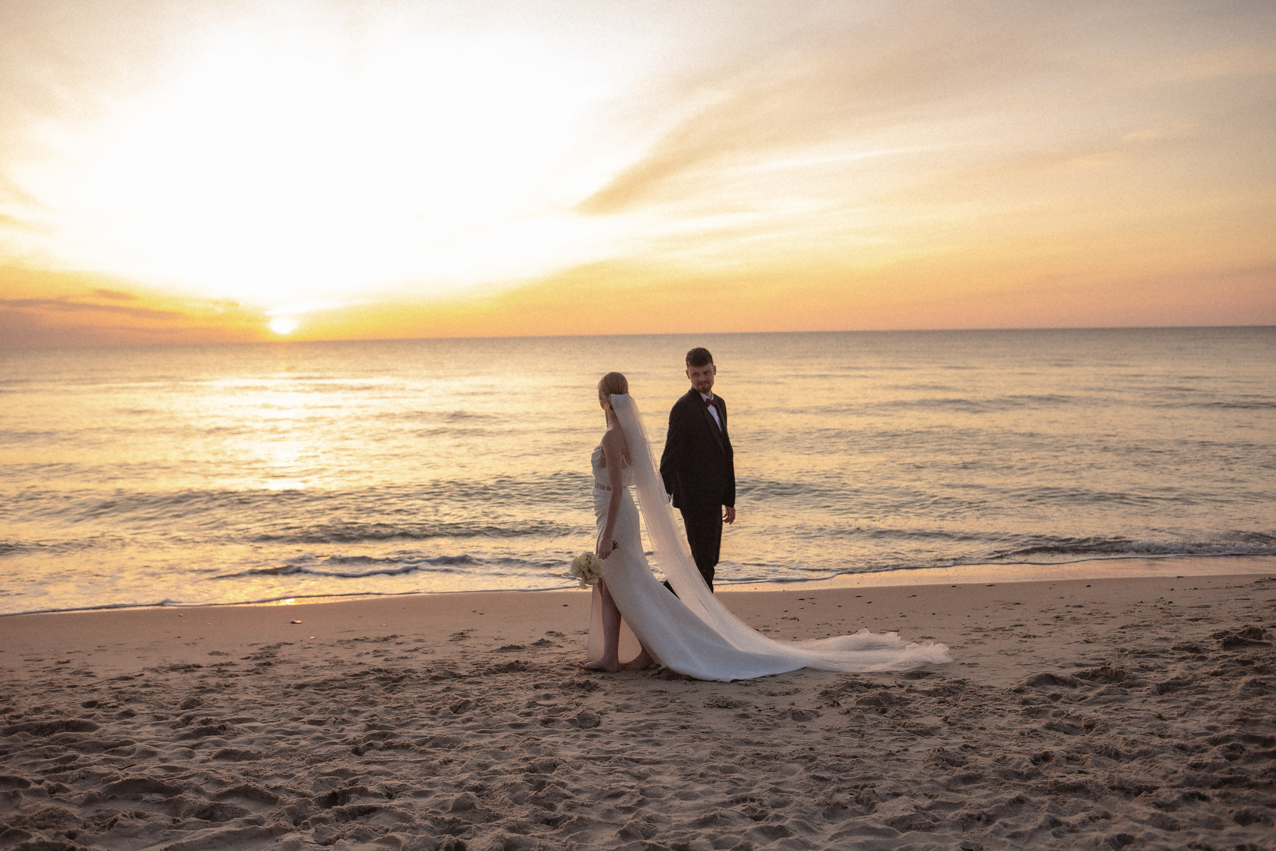 Александра и Влад. На закате. Фотограф в Калининграде Решетникова Алина