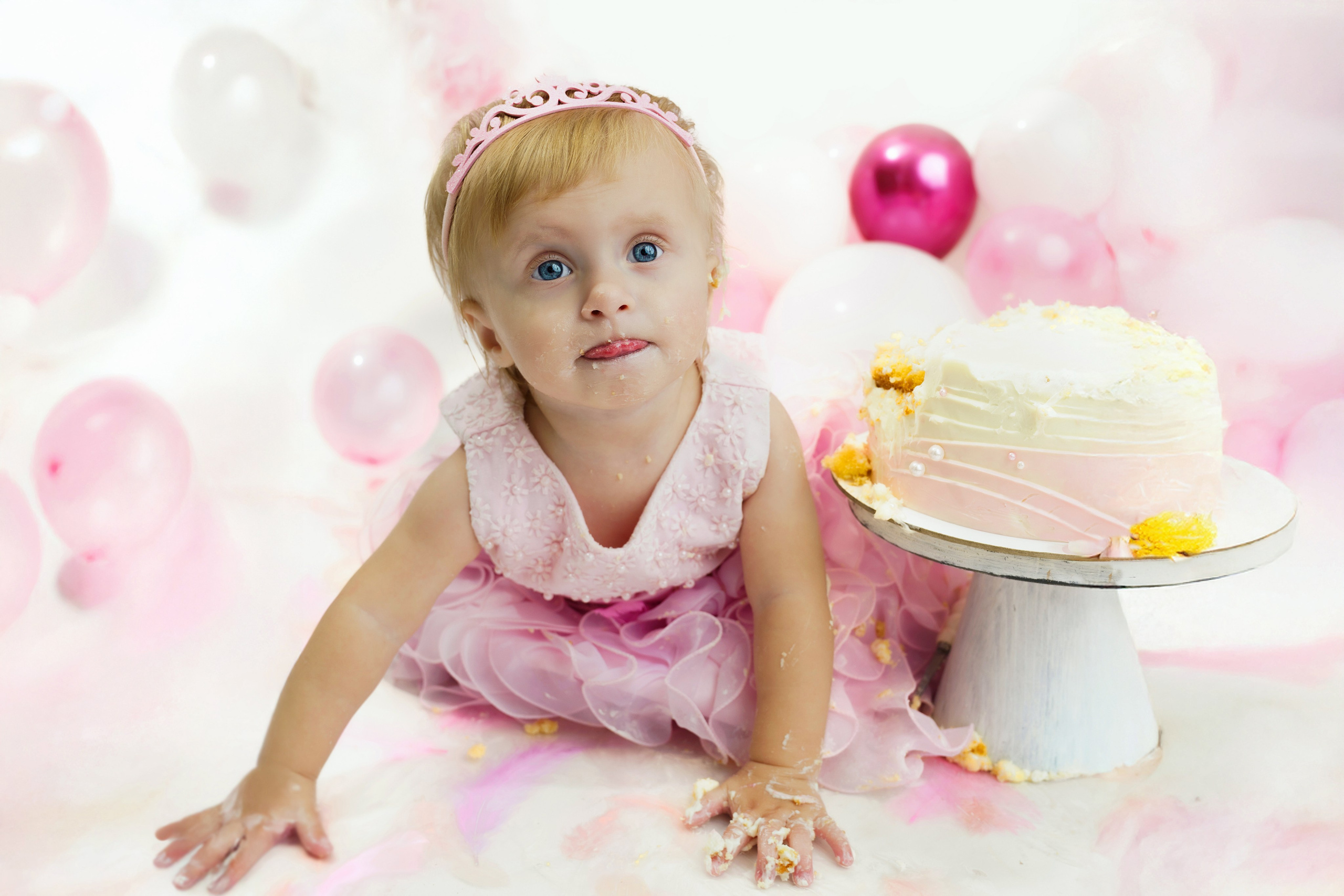 Фотосессия ГОДОВАСИЕ. Фотограф новорожденных, детей до года и беременных в Симферополе