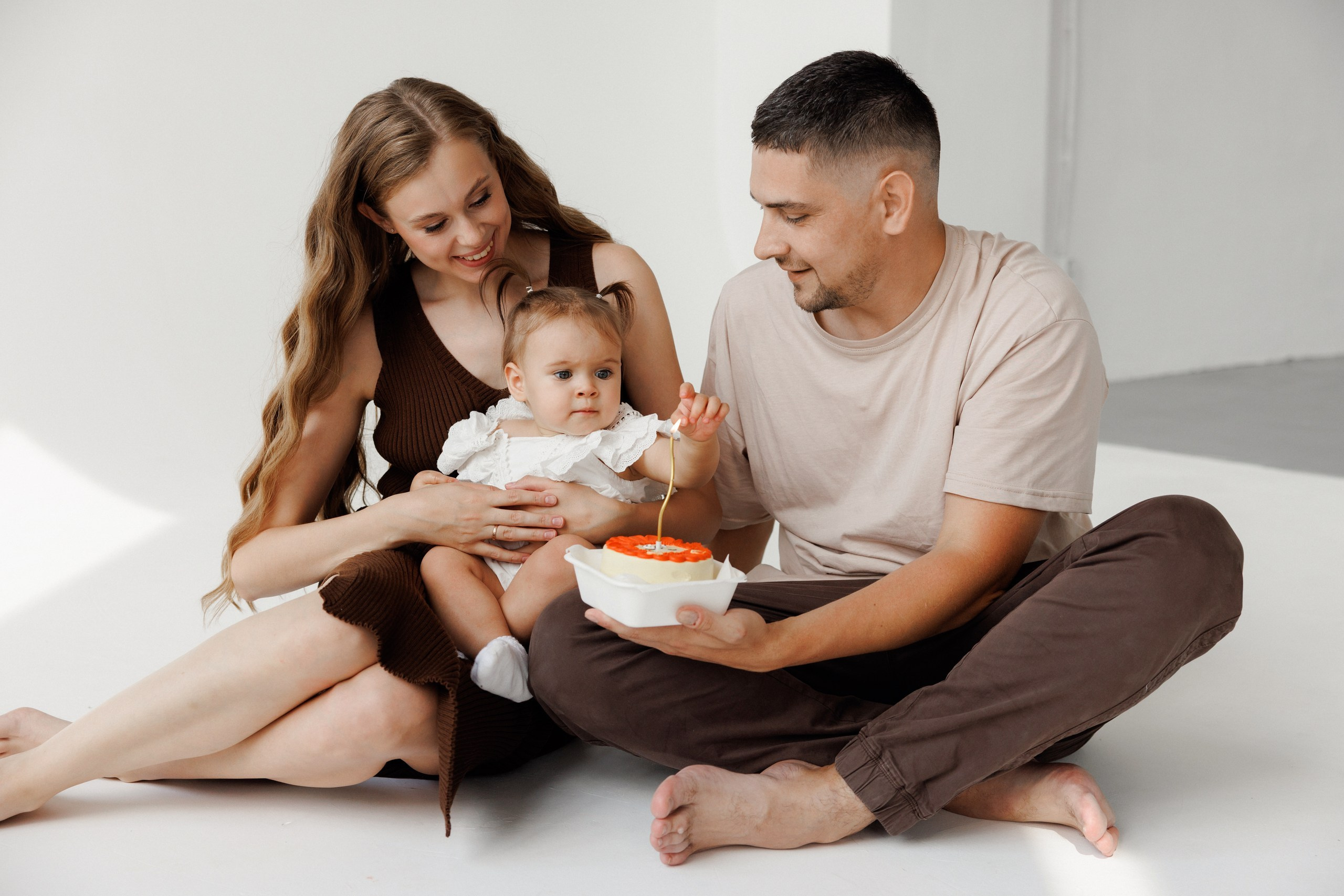 Годик в студии. Свадебный и семейный фотограф в Твери, Москве, Санкт-Петербурге