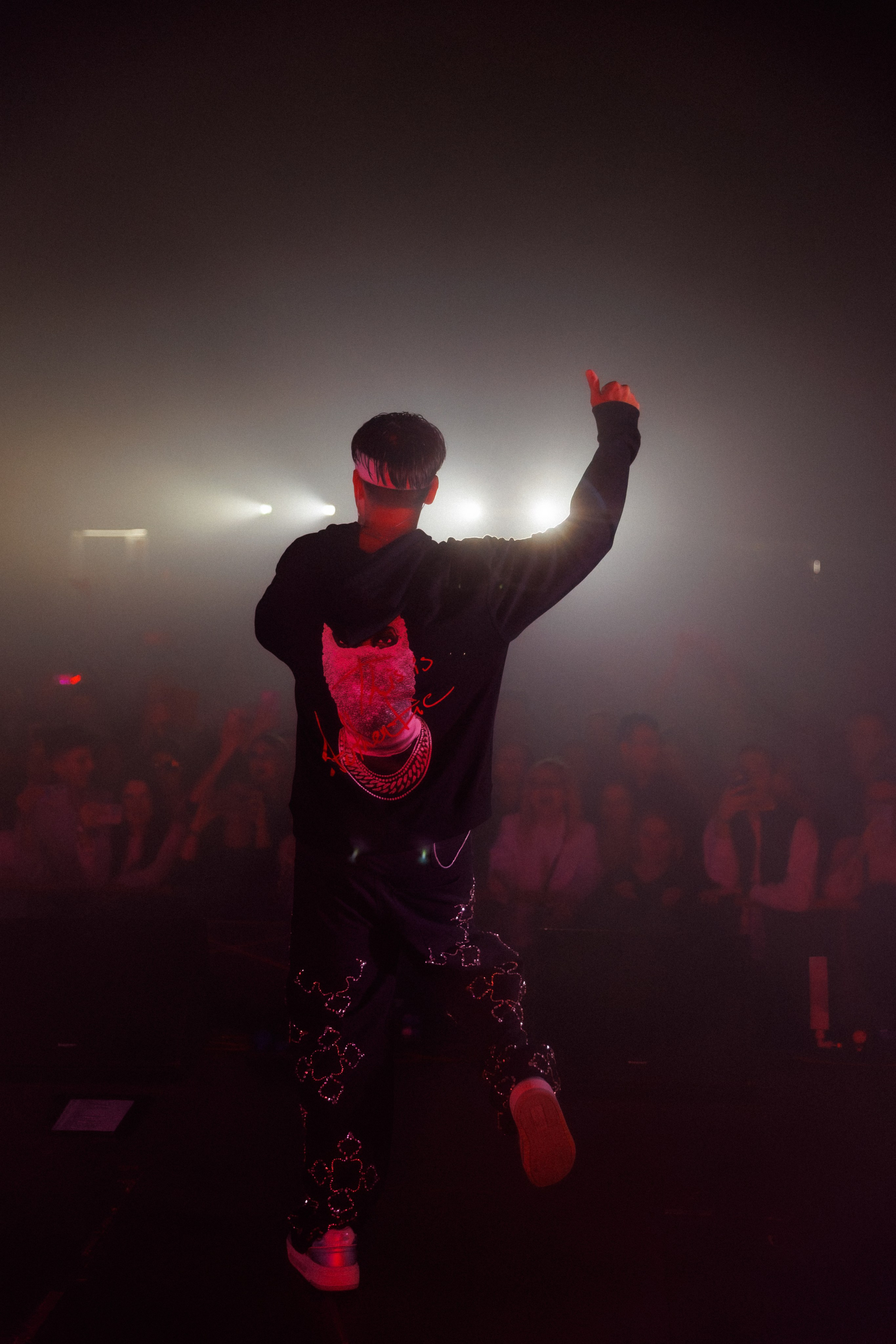 Фотоотчёт и репортаж с концерта группы GAYAZOV$ BROTHER$. Красильников Евгений — профессиональный фотограф в Ростове-на-Дону