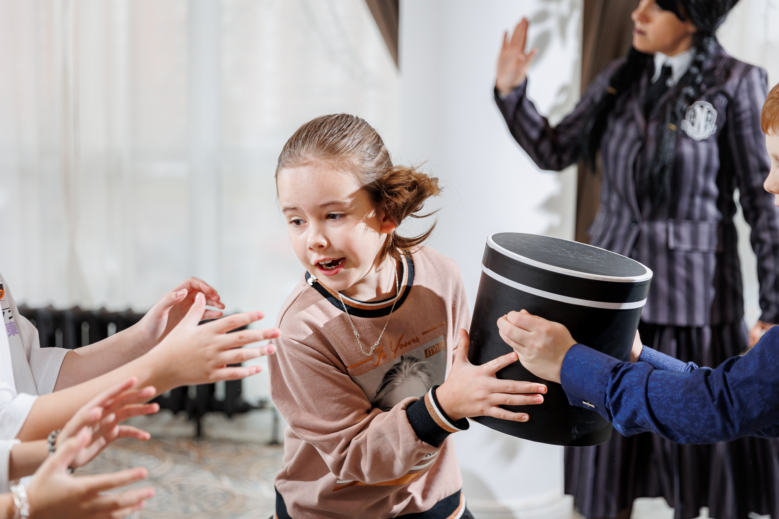 День рождения Насти «Венсдэй во Вкусотеррии». Семейный и детский фотограф Комина Елена, Власиха, Одинцово