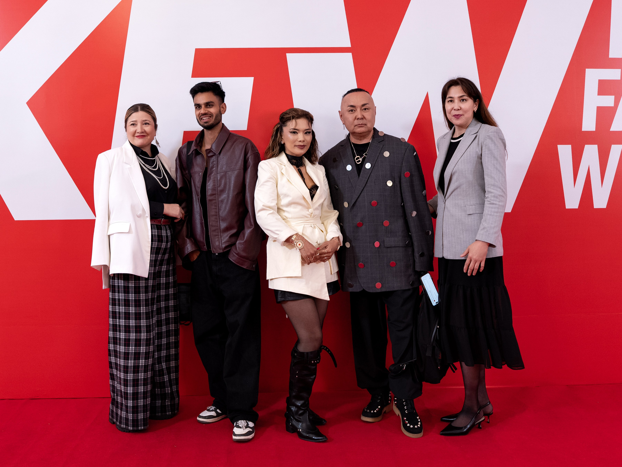 Backstage Day 3. Сайт Алматинского НЮ АРТ, будуар и фэшн фотографа Дениса Карпенко