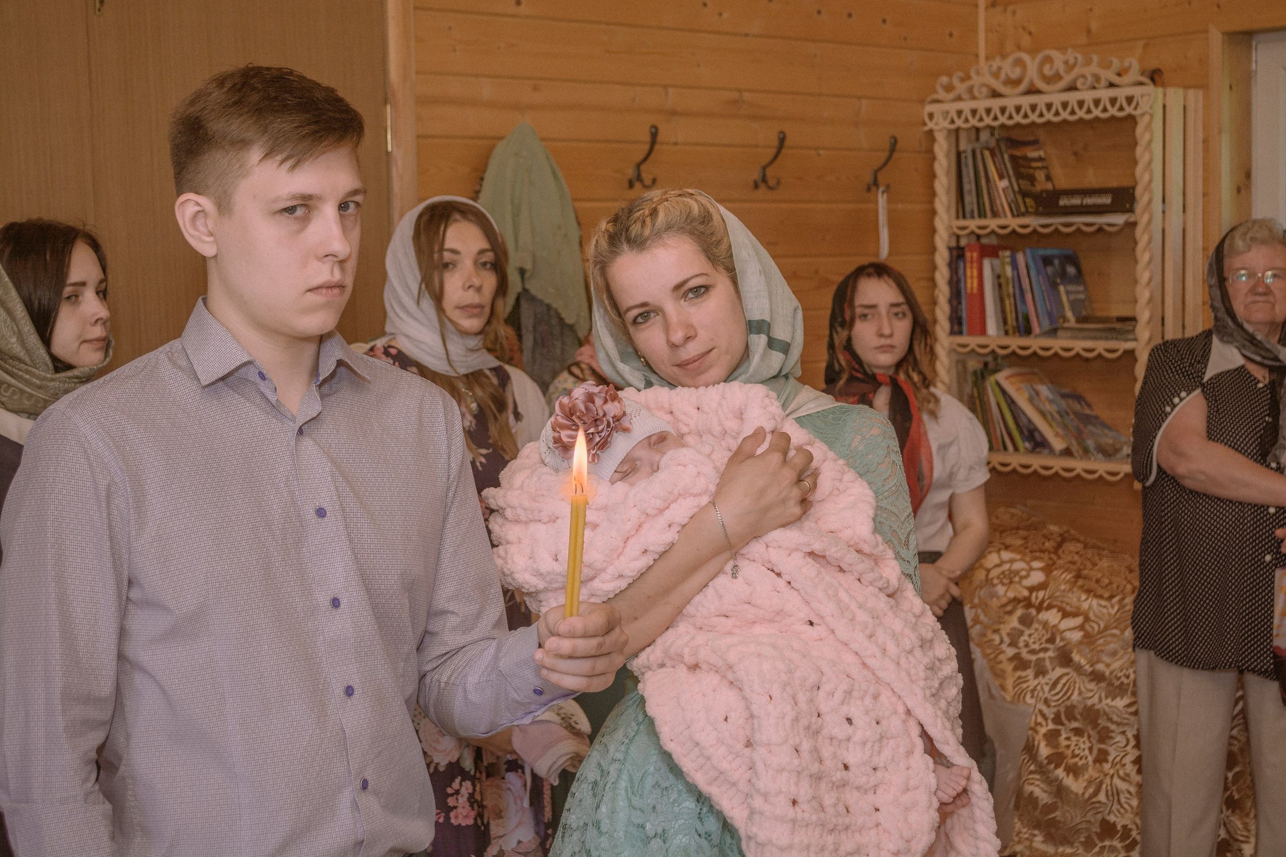 Крещение Василисы в храме Николая Чудотворца в д. Старый погост. Фотограф Евгений Егоров