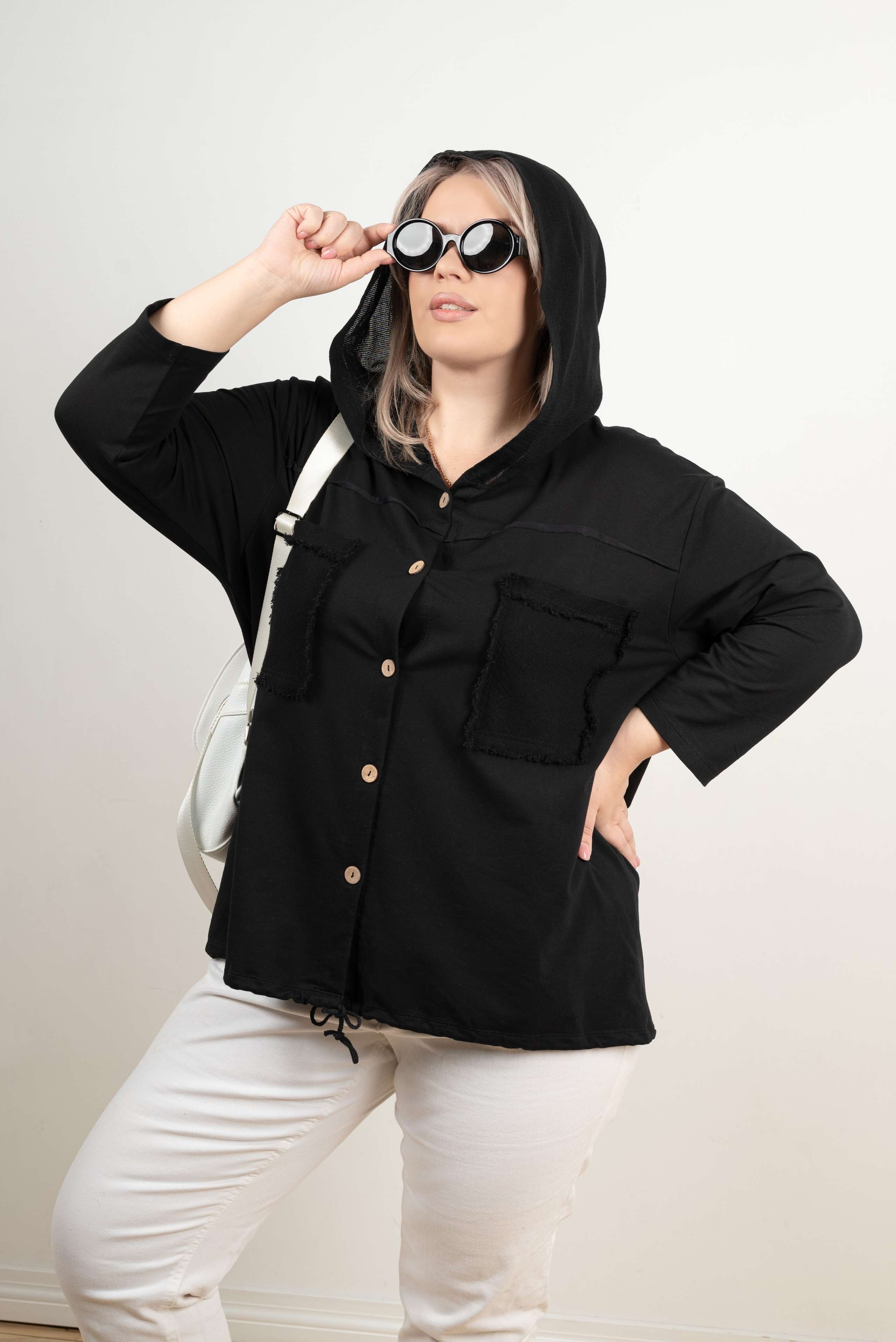 Футболки и костюмы plus size. Предметный фотограф, фото для маркетплейсов Пятигорск, КМВ