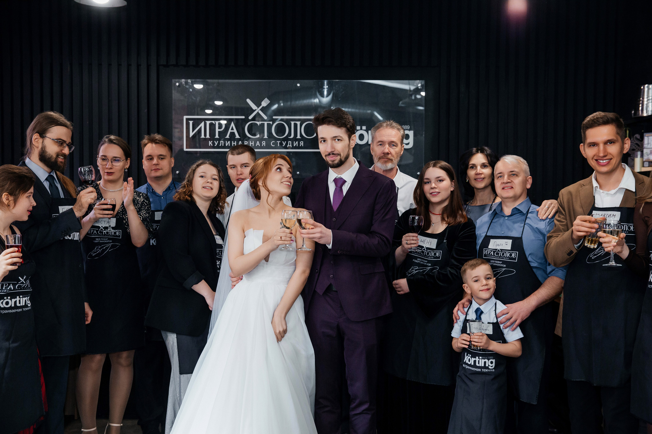 Первый ЗАГС и Фотосессия на Витебском в апреле. Свадебный фотограф в Санкт-Петербурге Вика Стукачева