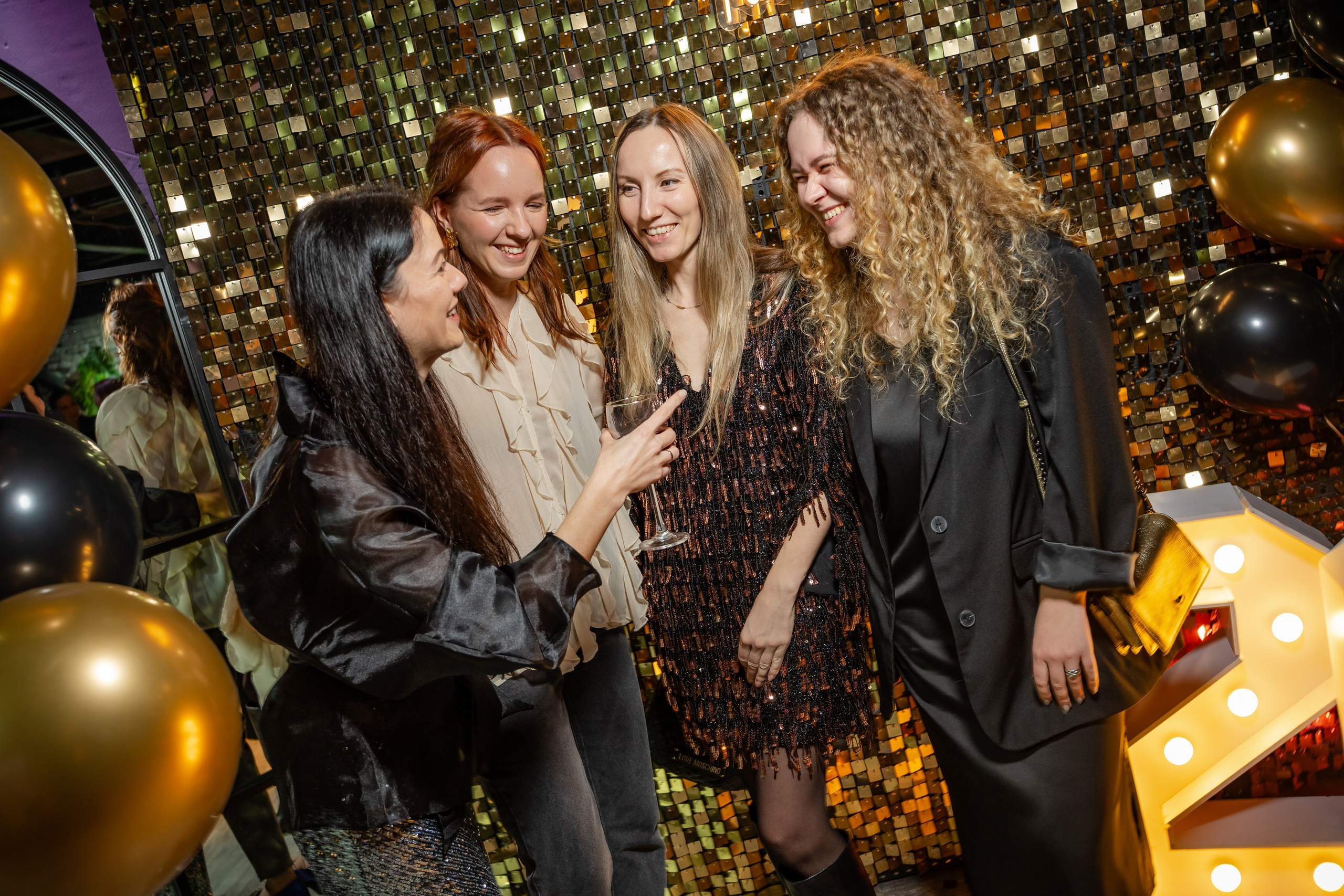 Корпоратив в Loft Memories Декабрь 2025. Фотограф Александр Вишняков